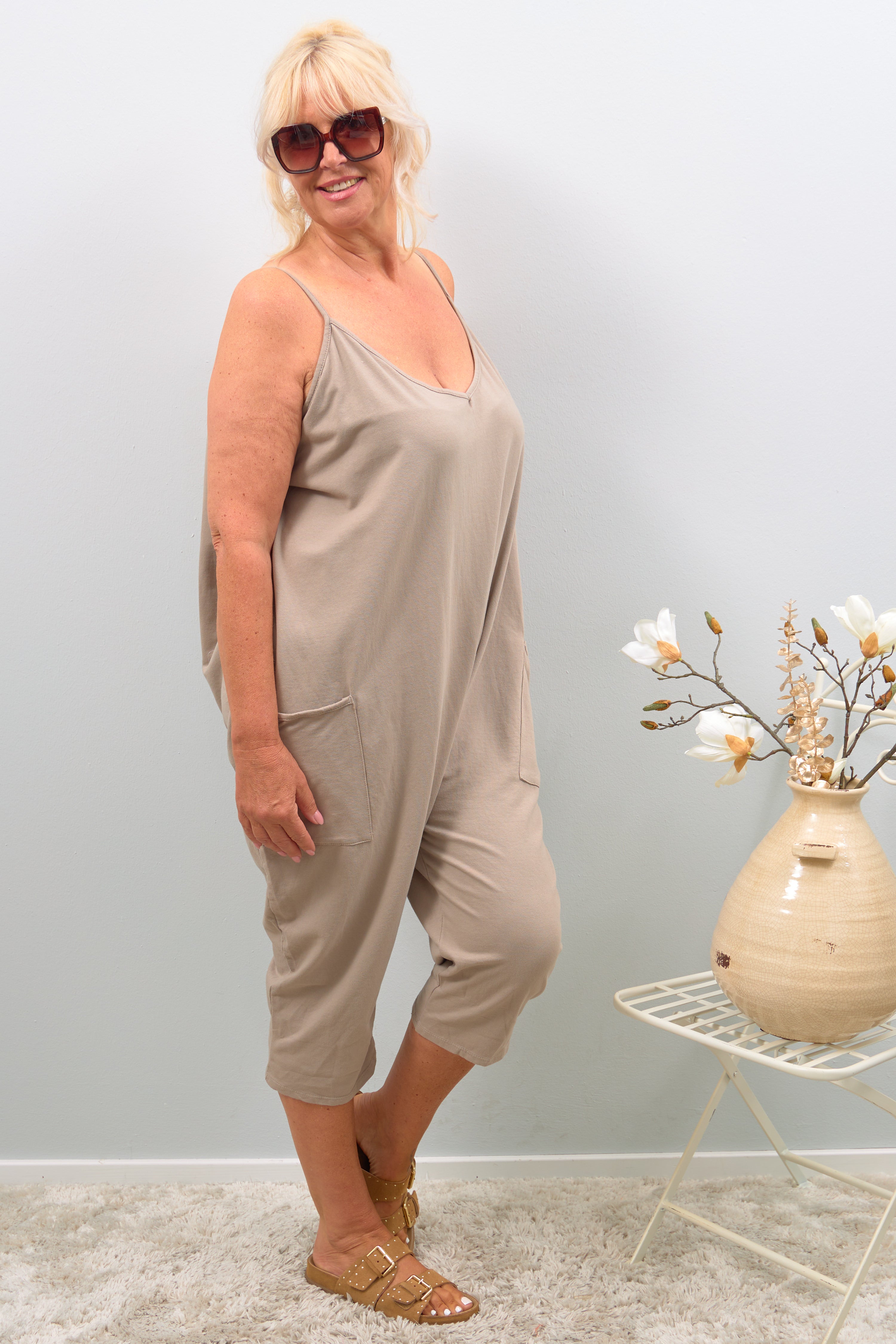 Damen Baggy Jumpsuit in taupe Trends & Lifestyle