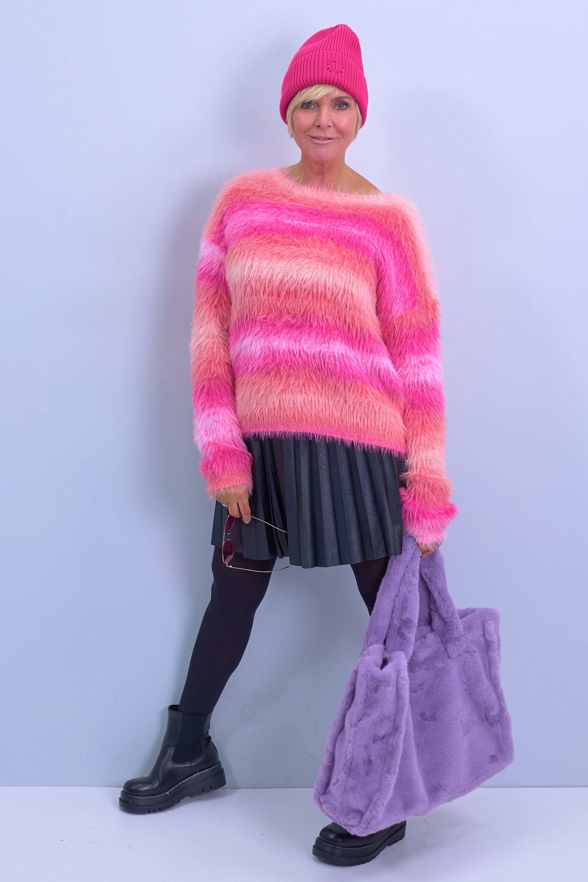 Cuddly sweater, pink-orange