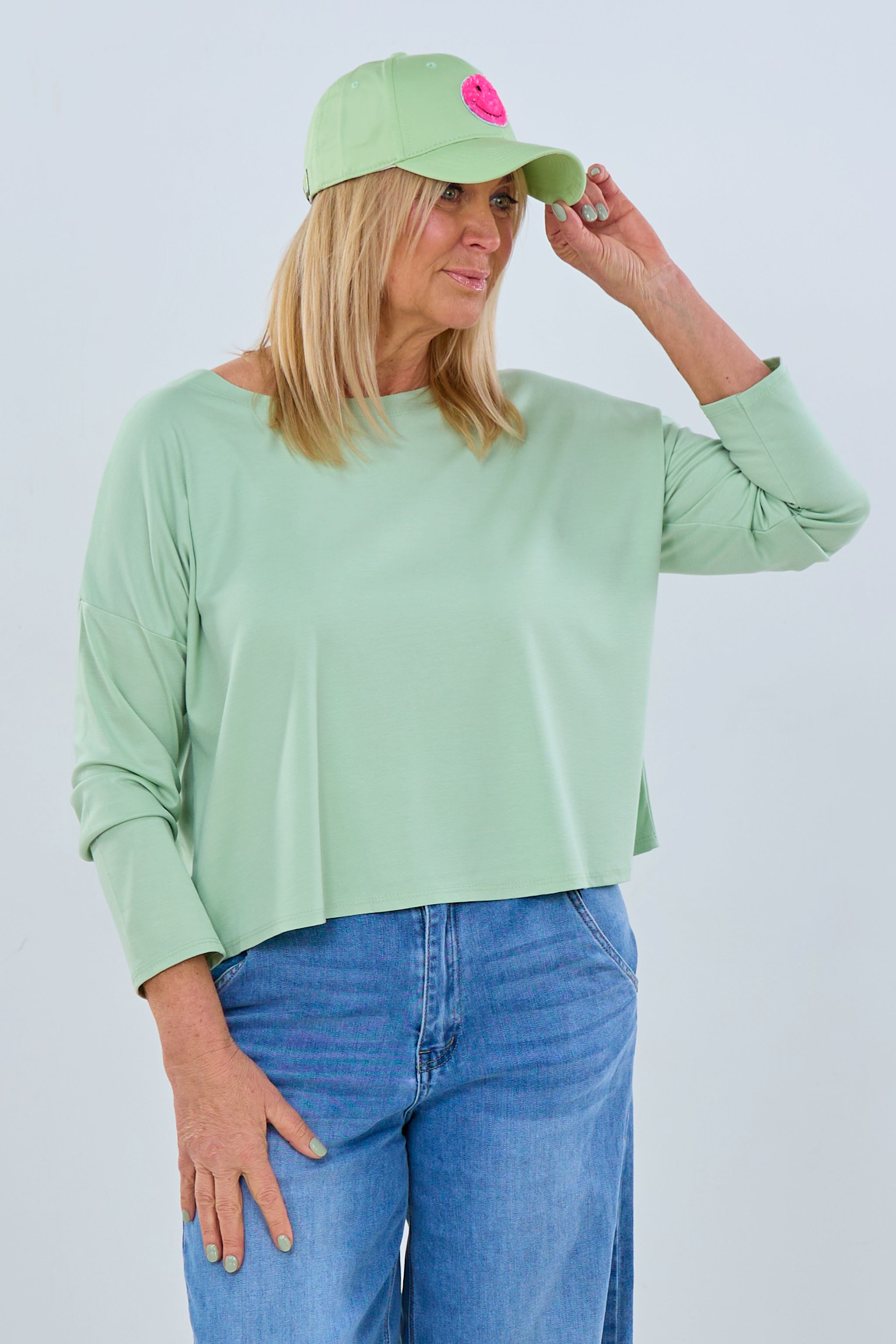 Langarmshirt mit weitem Rundhalsausschnitt, lindgrün von Trends & Lifestyle Deutschland GmbH