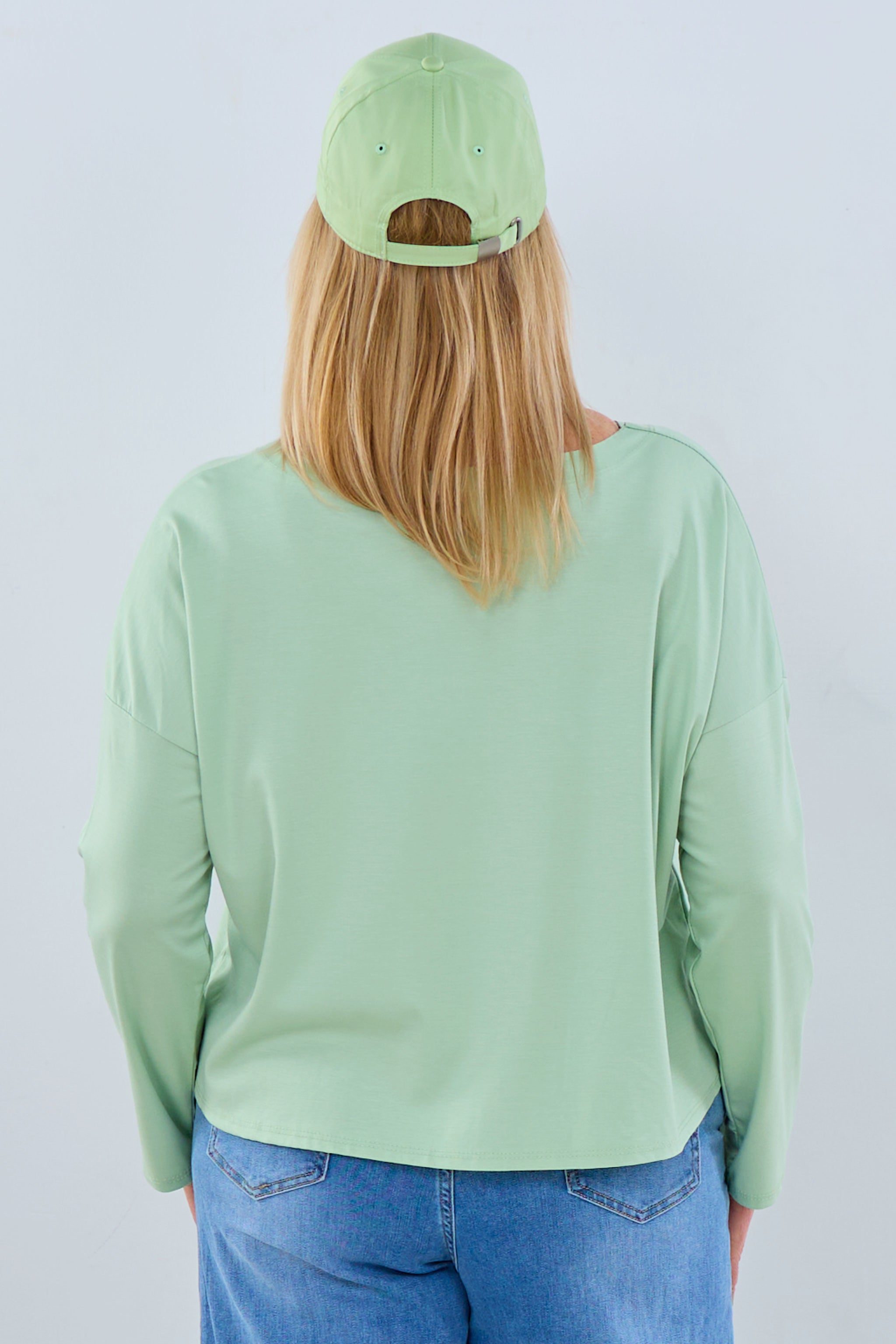 Langarmshirt mit weitem Rundhalsausschnitt, lindgrün von Trends & Lifestyle Deutschland GmbH