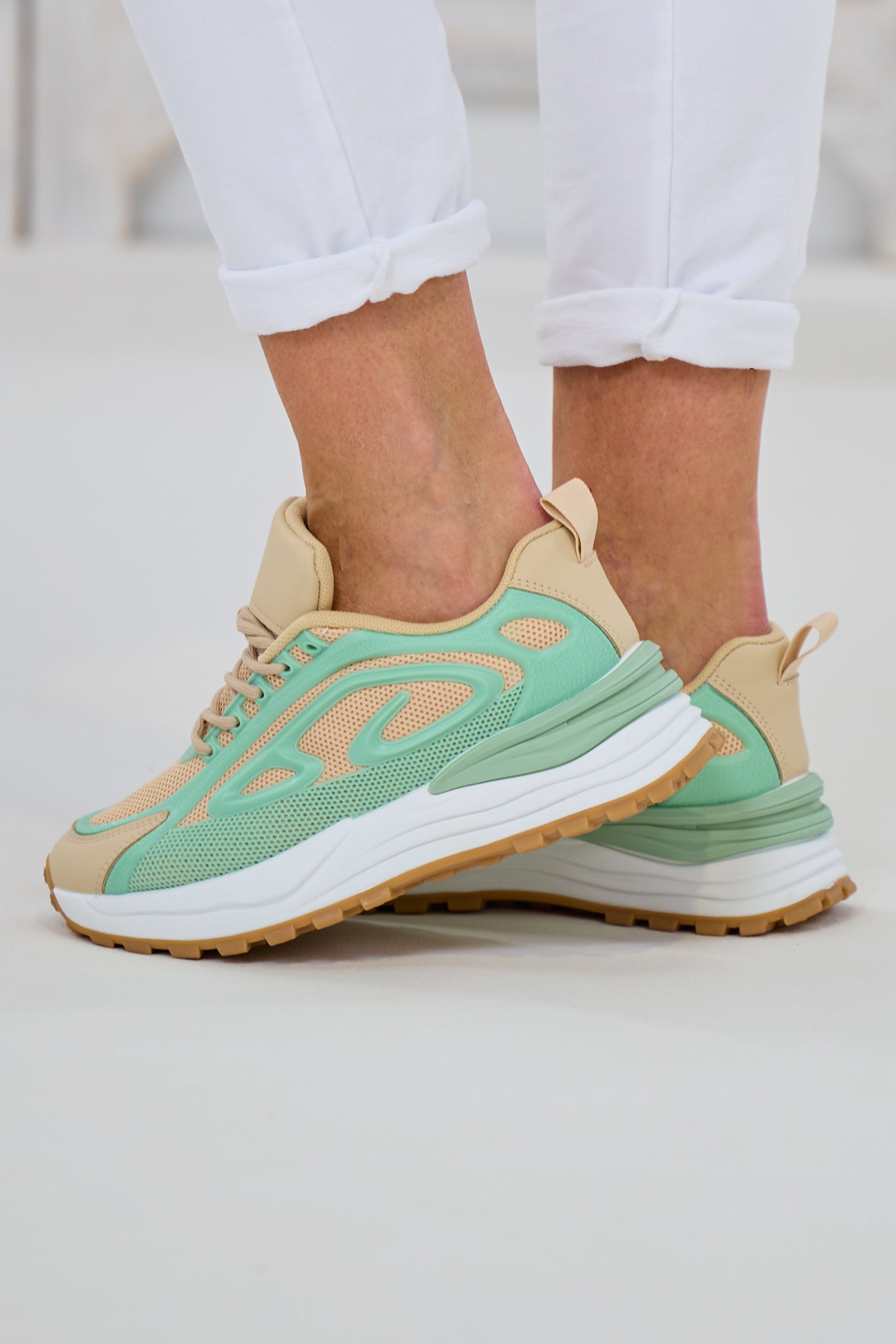 Sportlicher Sneaker, beige-mint-weiß von Trends & Lifestyle Deutschland GmbH