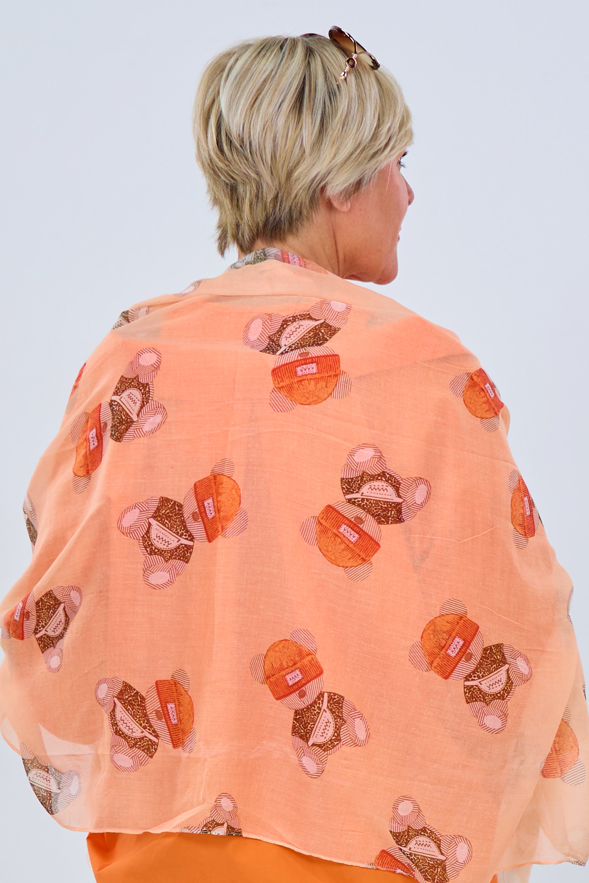 Feines Tuch mit Bärchen, apricot von Trends & Lifestyle Deutschland GmbH