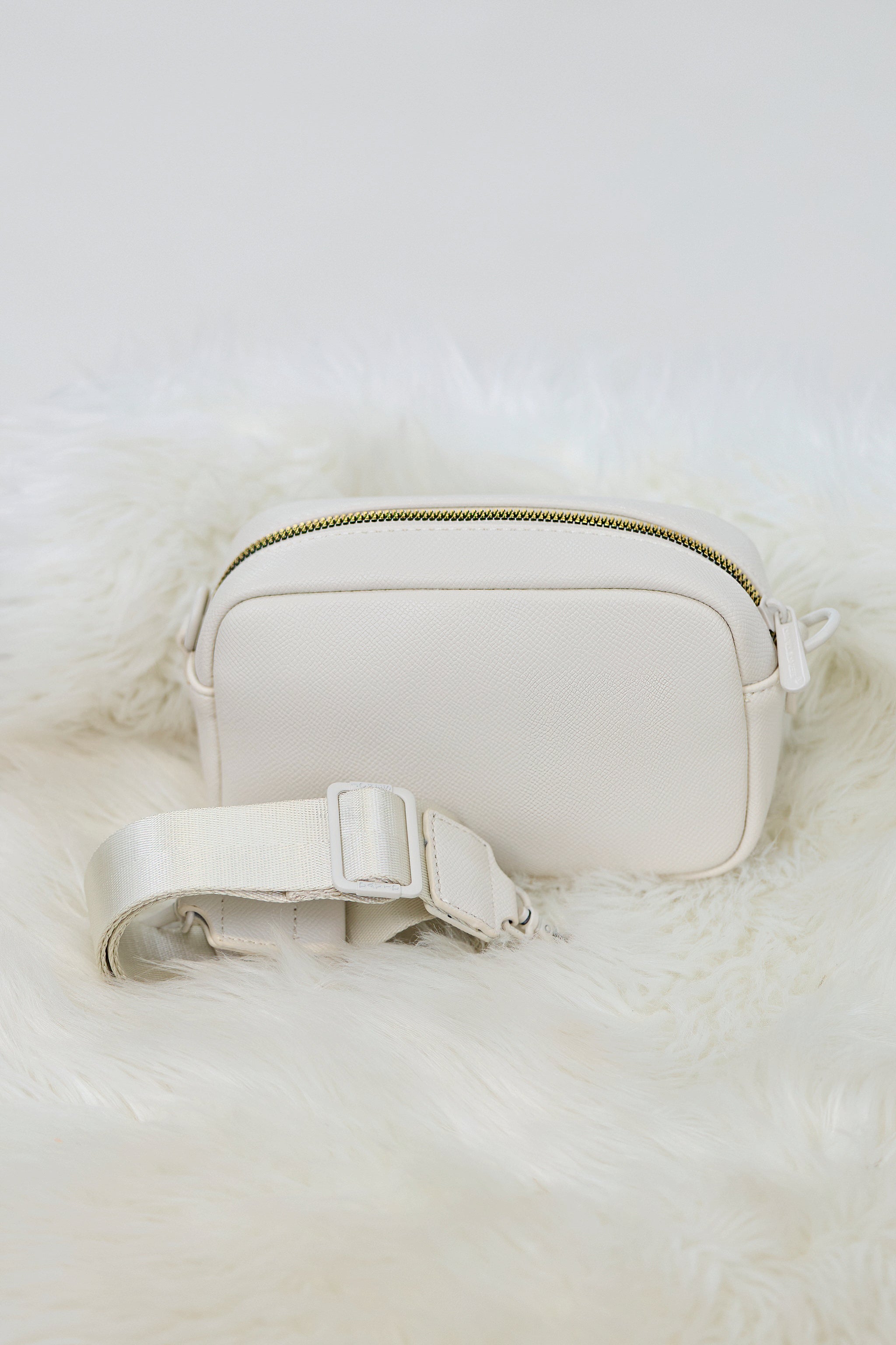 Umhängetasche, creme von Trends & Lifestyle Deutschland GmbH