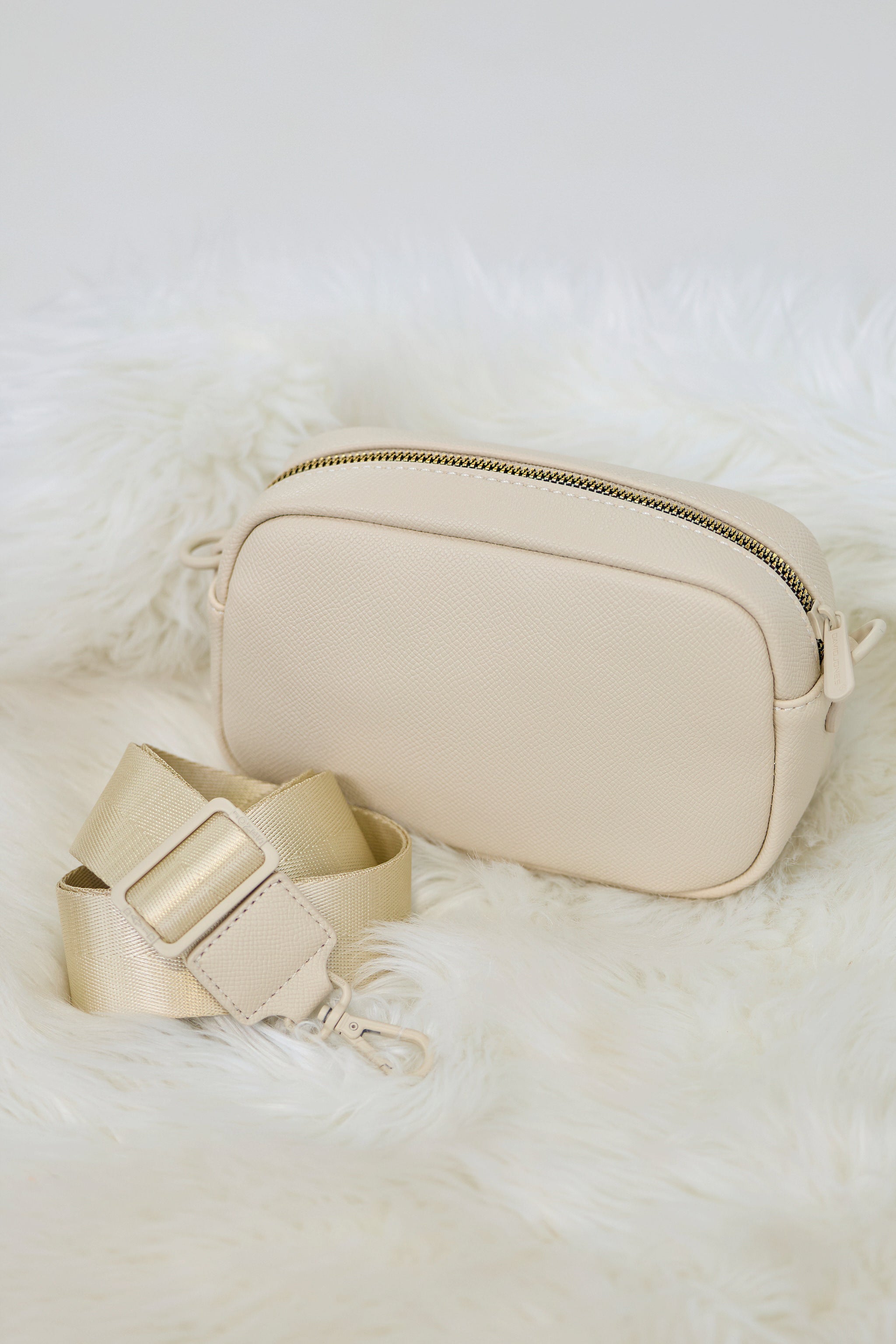 Umhängetasche, stein von Trends & Lifestyle Deutschland GmbH