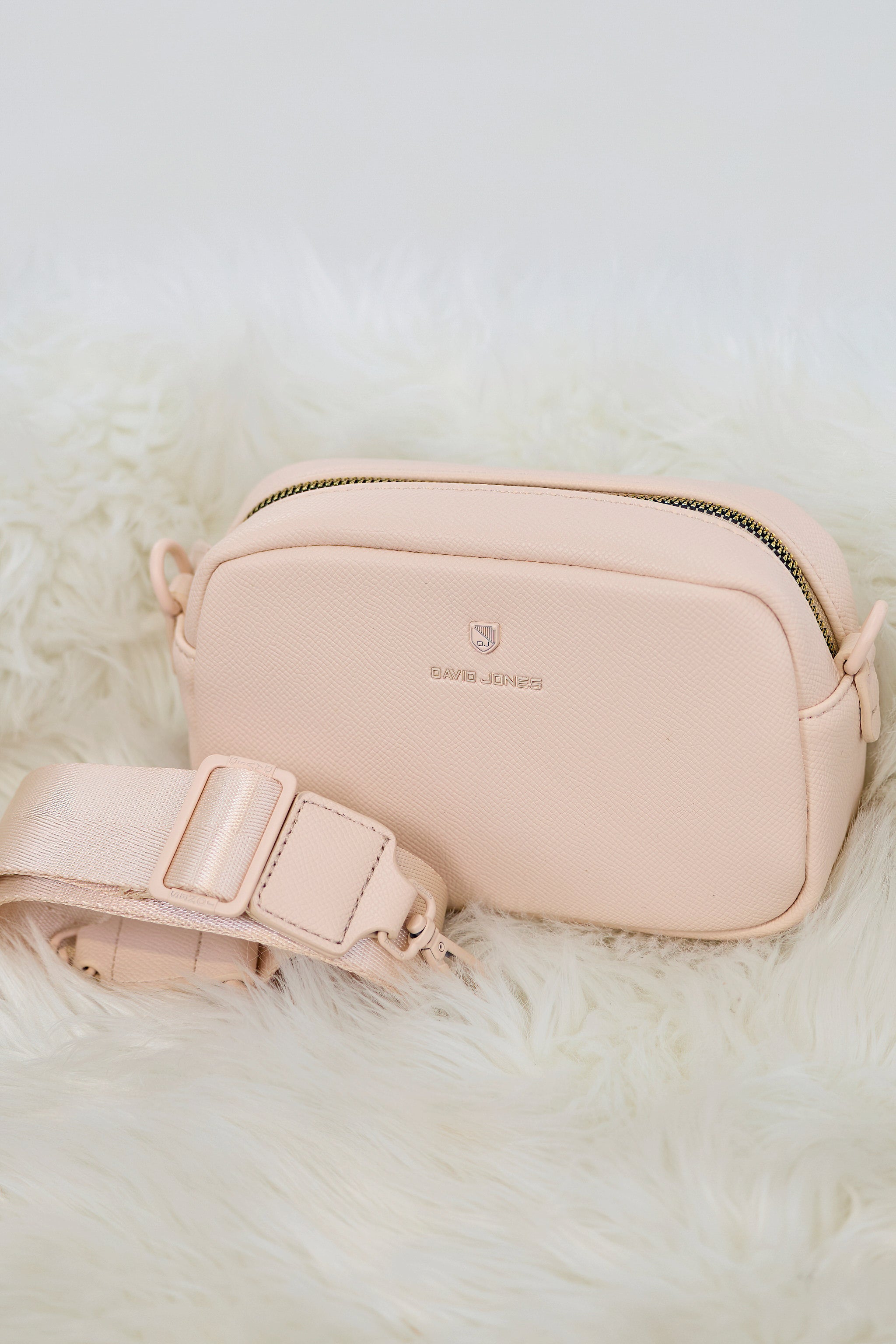 Umhängetasche, rosa von Trends & Lifestyle Deutschland GmbH