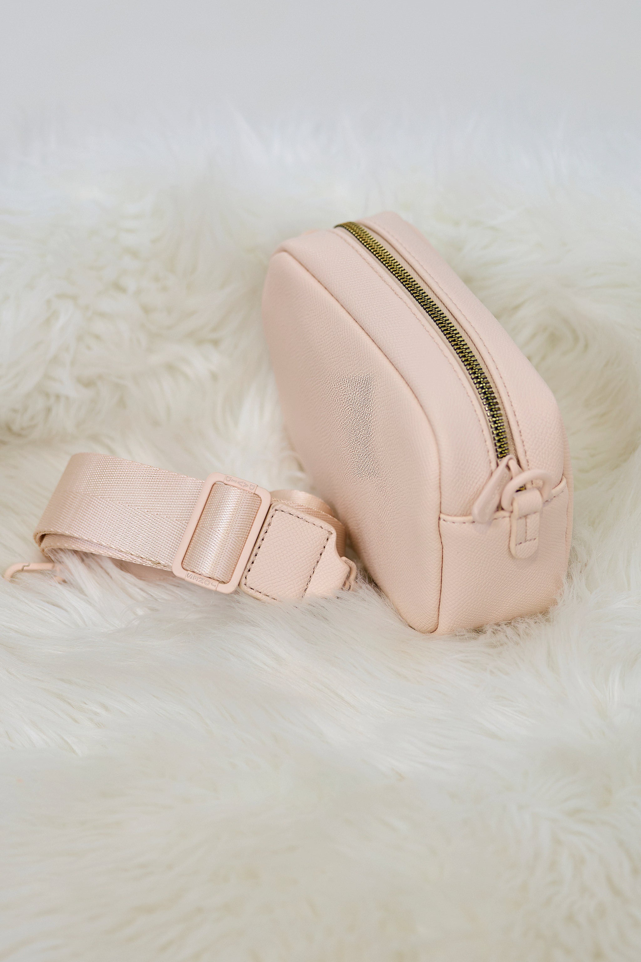 Umhängetasche, rosa von Trends & Lifestyle Deutschland GmbH