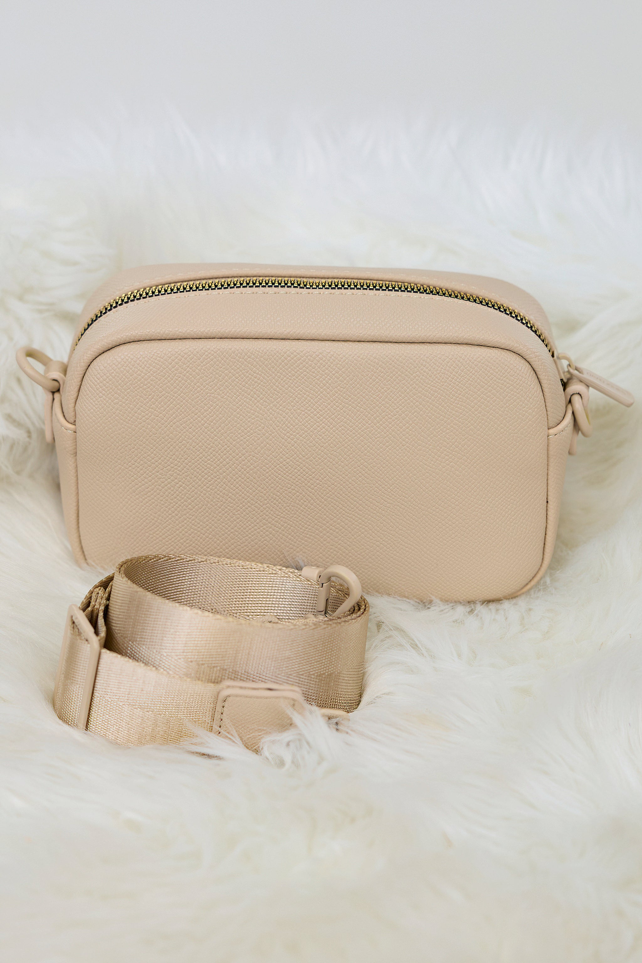 Umhängetasche, beige von Trends & Lifestyle Deutschland GmbH