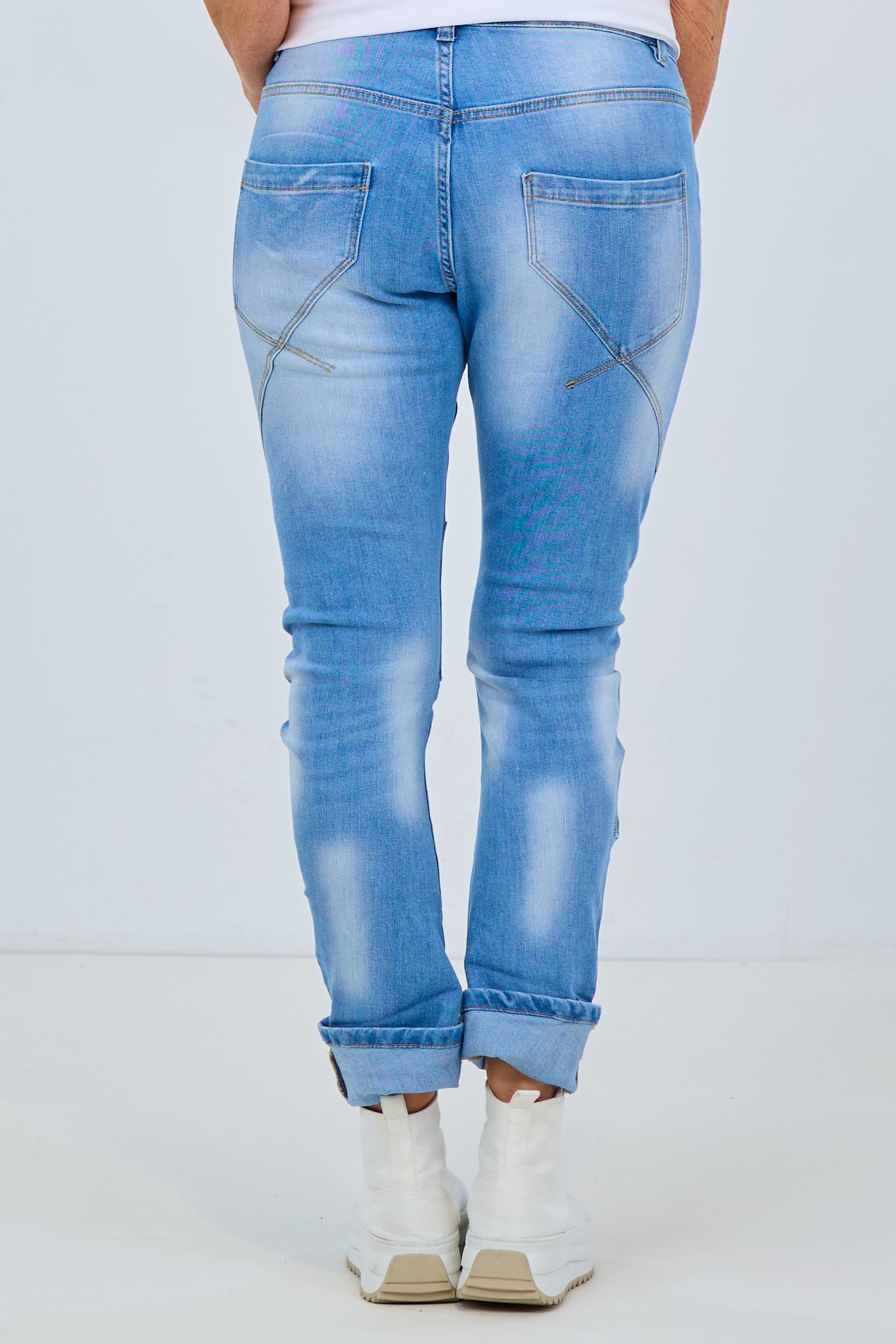 Jeans mit riesen Blume, denimblau von Trends & Lifestyle Deutschland GmbH
