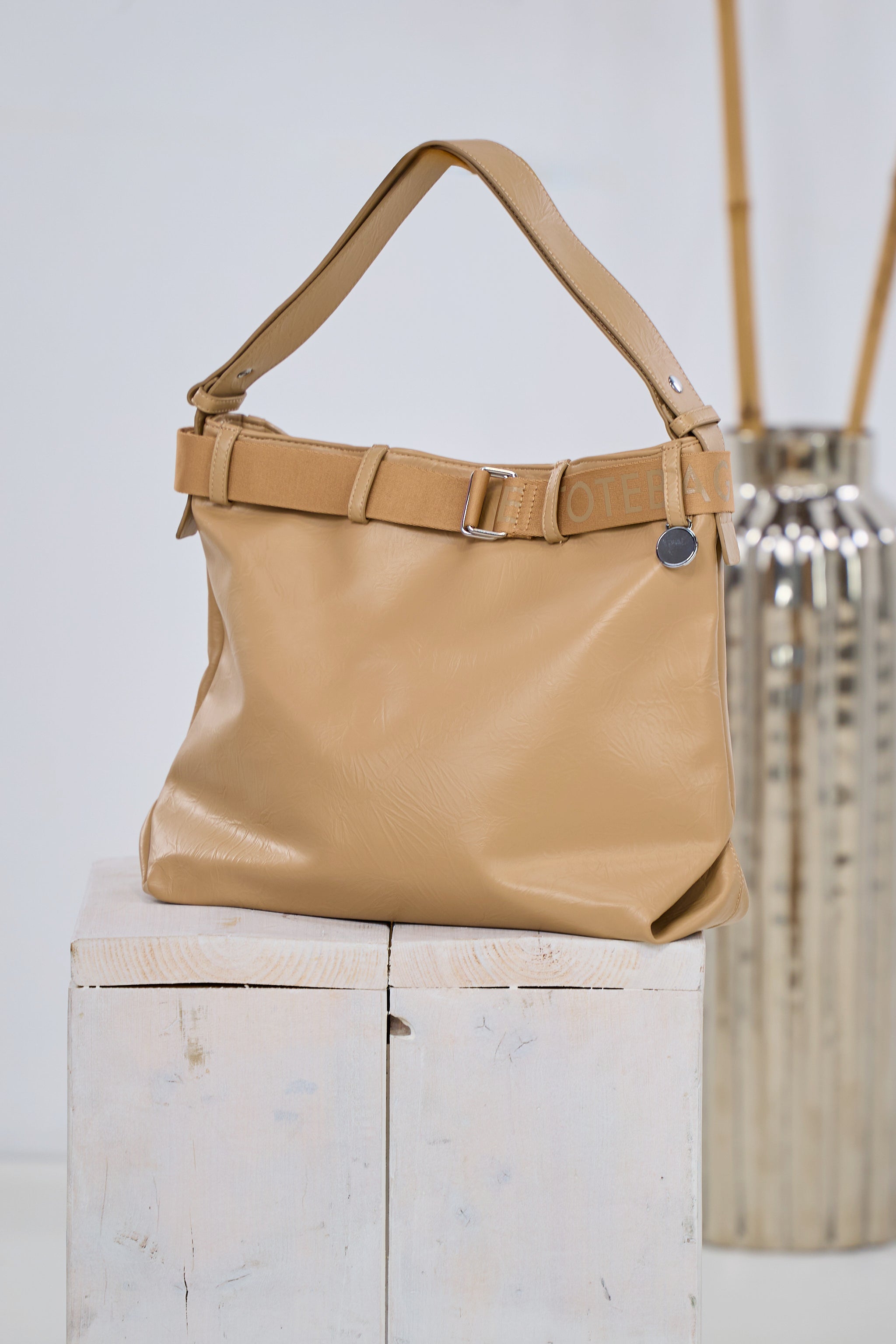 Shopper mit breitem Gurtband/Schlaufen, camel von Trends & Lifestyle Deutschland GmbH