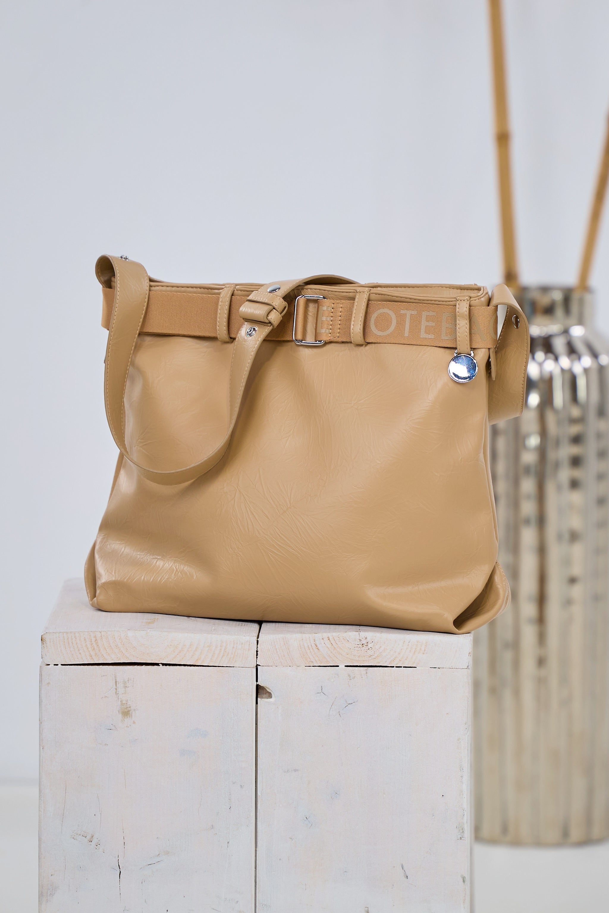 Shopper mit breitem Gurtband/Schlaufen, camel von Trends & Lifestyle Deutschland GmbH