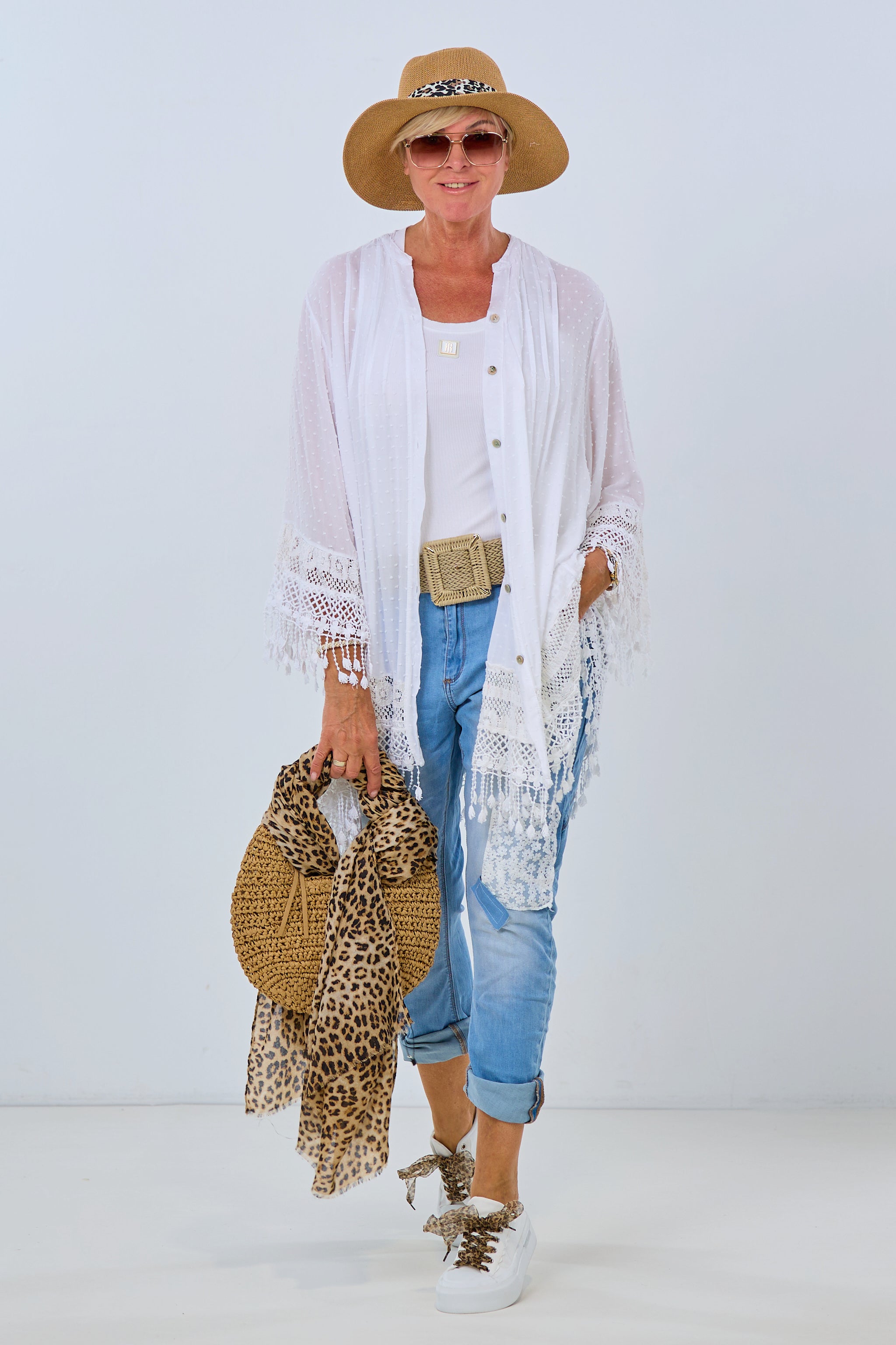 Tunic/dress with fringes and embroidery, white