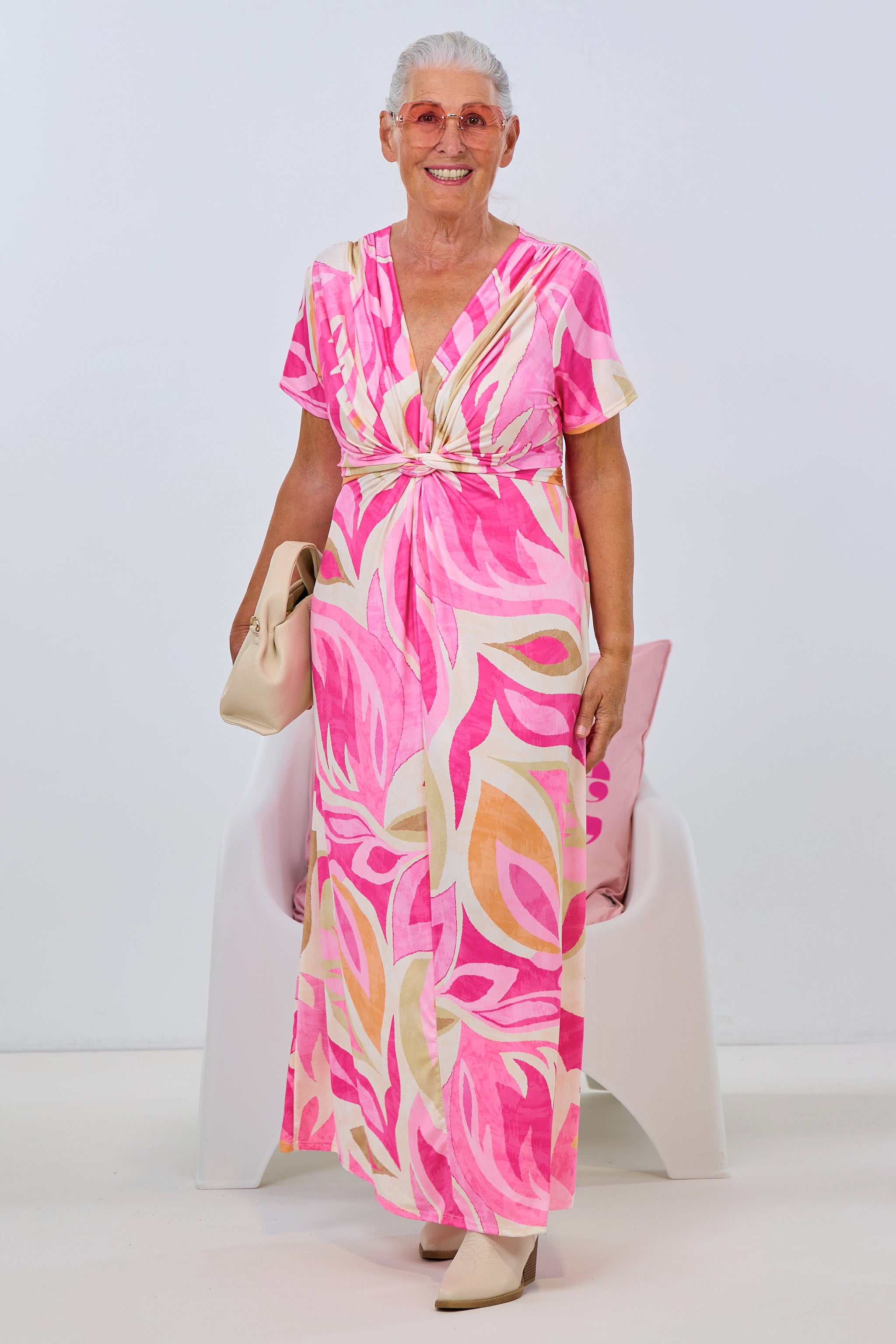 Langes Kleid mit Raffung vorne, pink-rosa-ecru von Trends & Lifestyle Deutschland GmbH