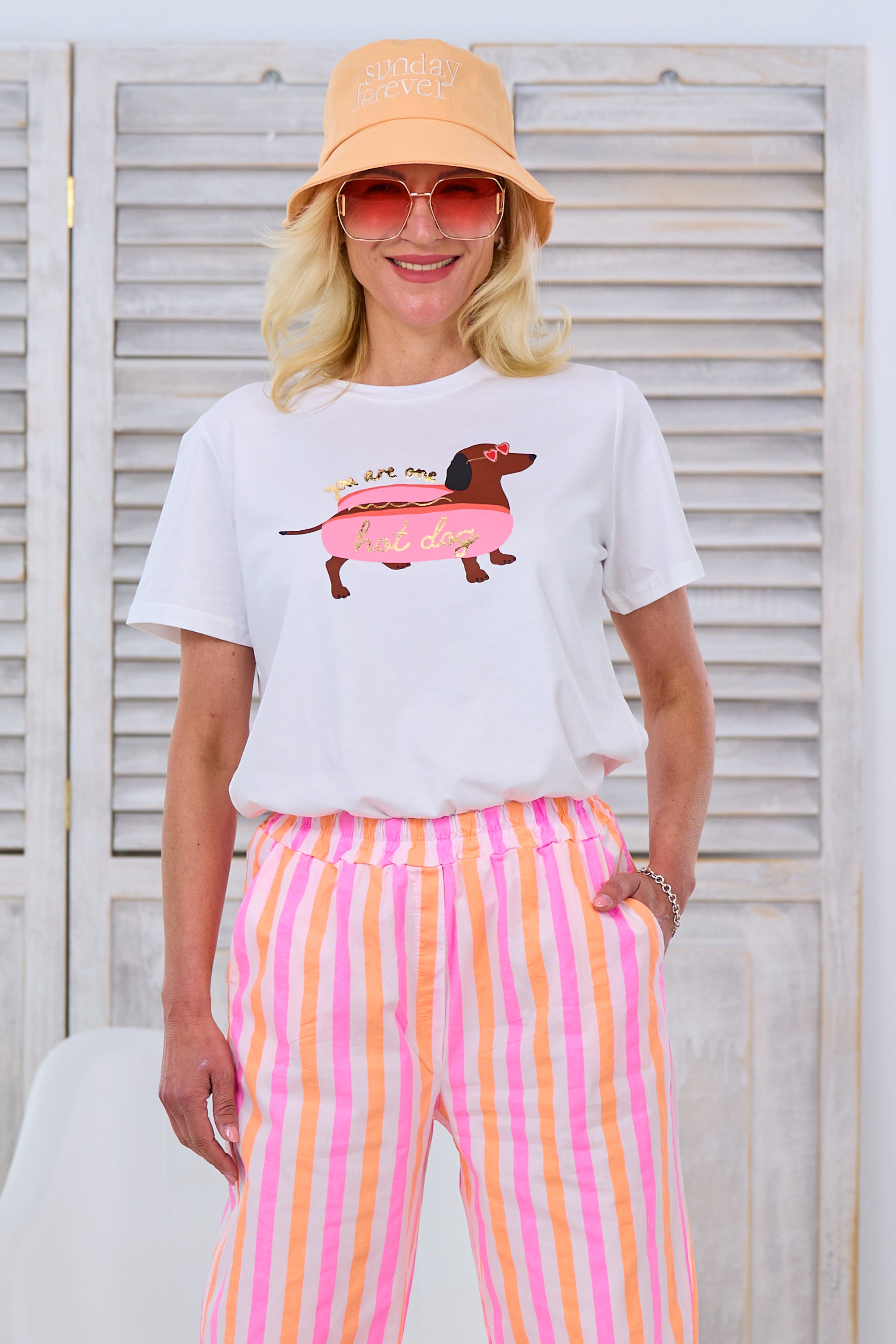 T-Shirt Dackel, weiß-pink-gold von Trends & Lifestyle Deutschland GmbH