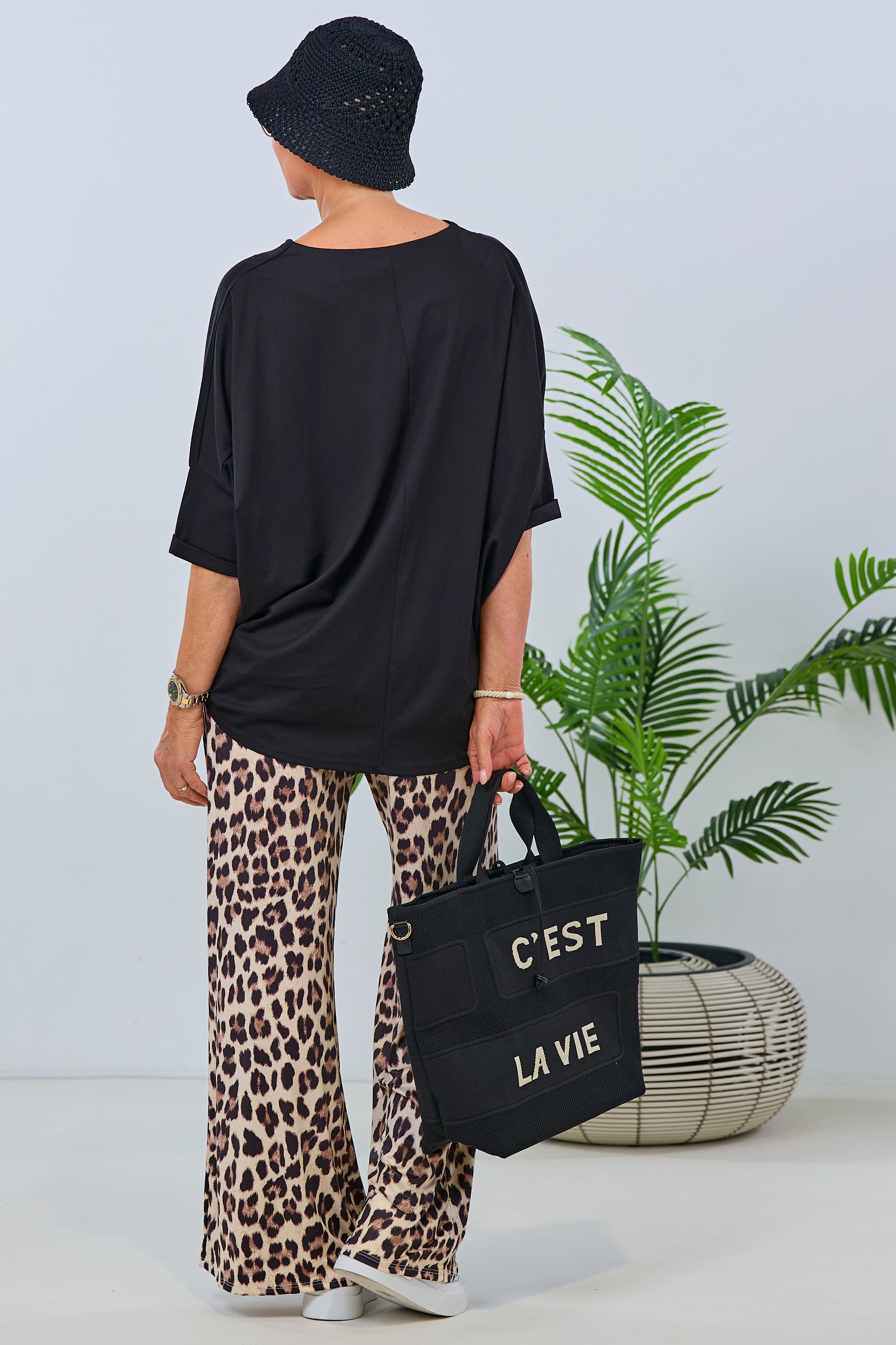 Oversized Shirt mit kurzen Ärmeln, schwarz von Trends & Lifestyle Deutschland GmbH