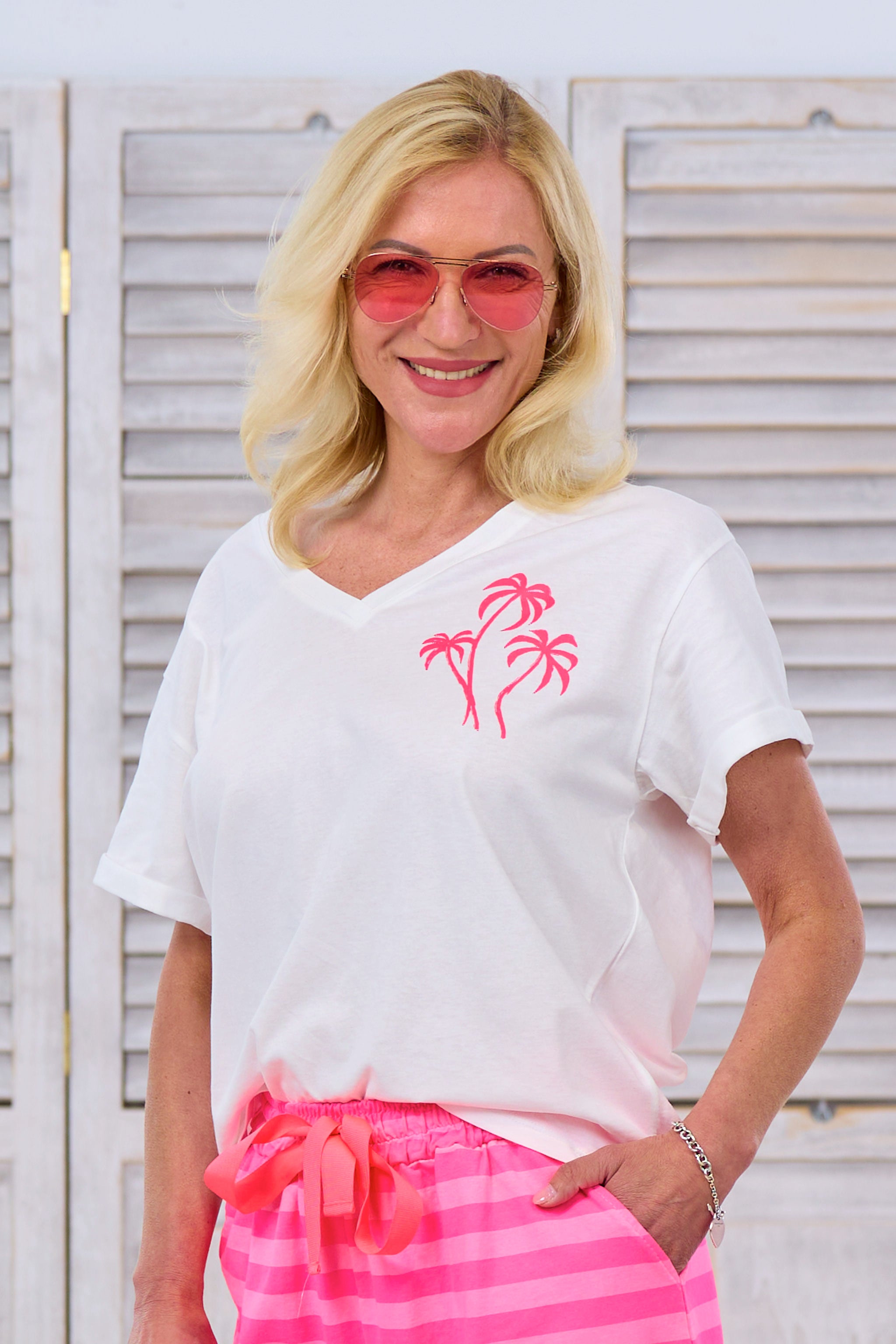 T-Shirt mit Palmenprint, weiß-neon pink/orange von Trends & Lifestyle Deutschland GmbH