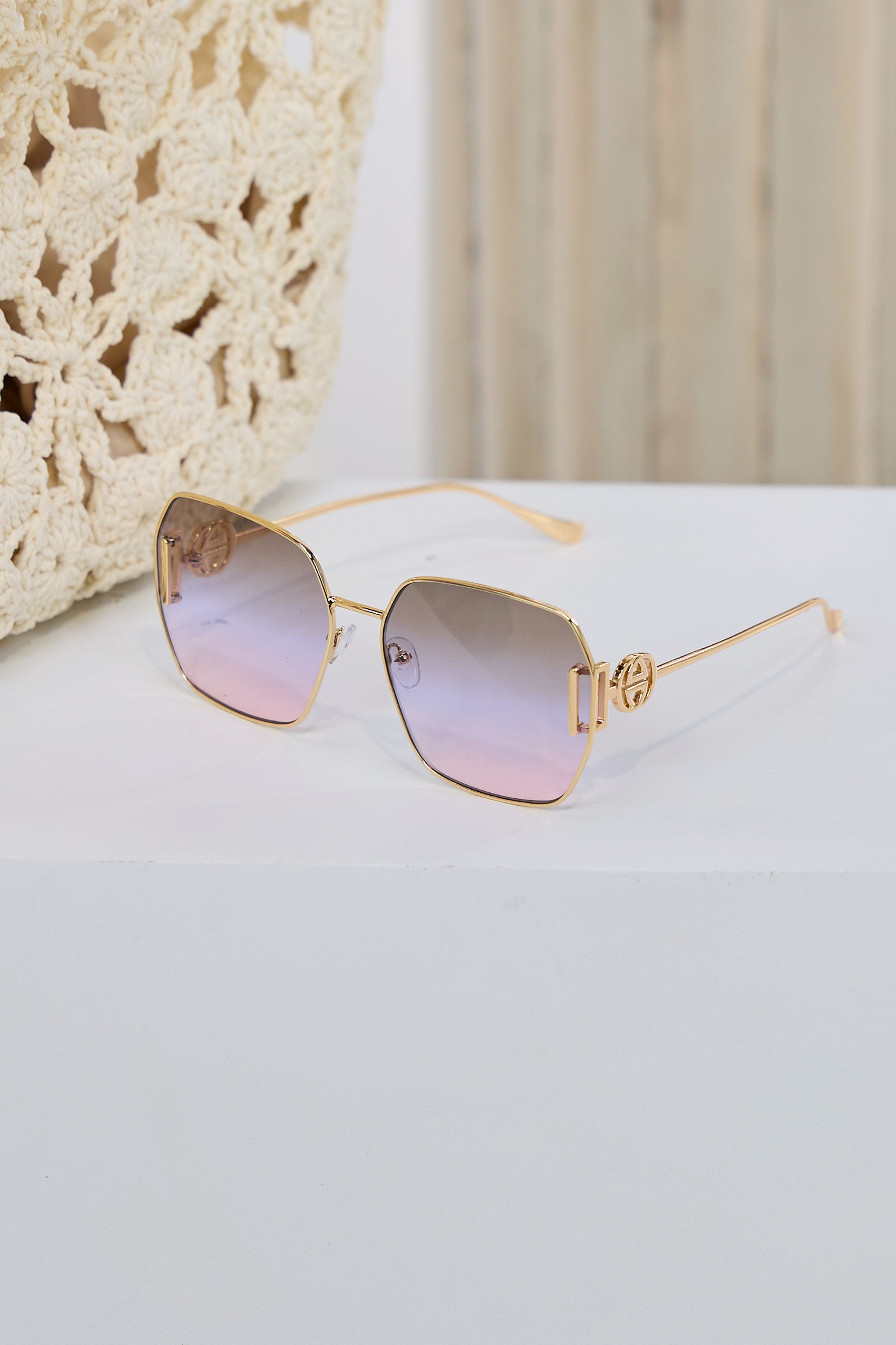 Stylish sunglasses with emblem, see variants