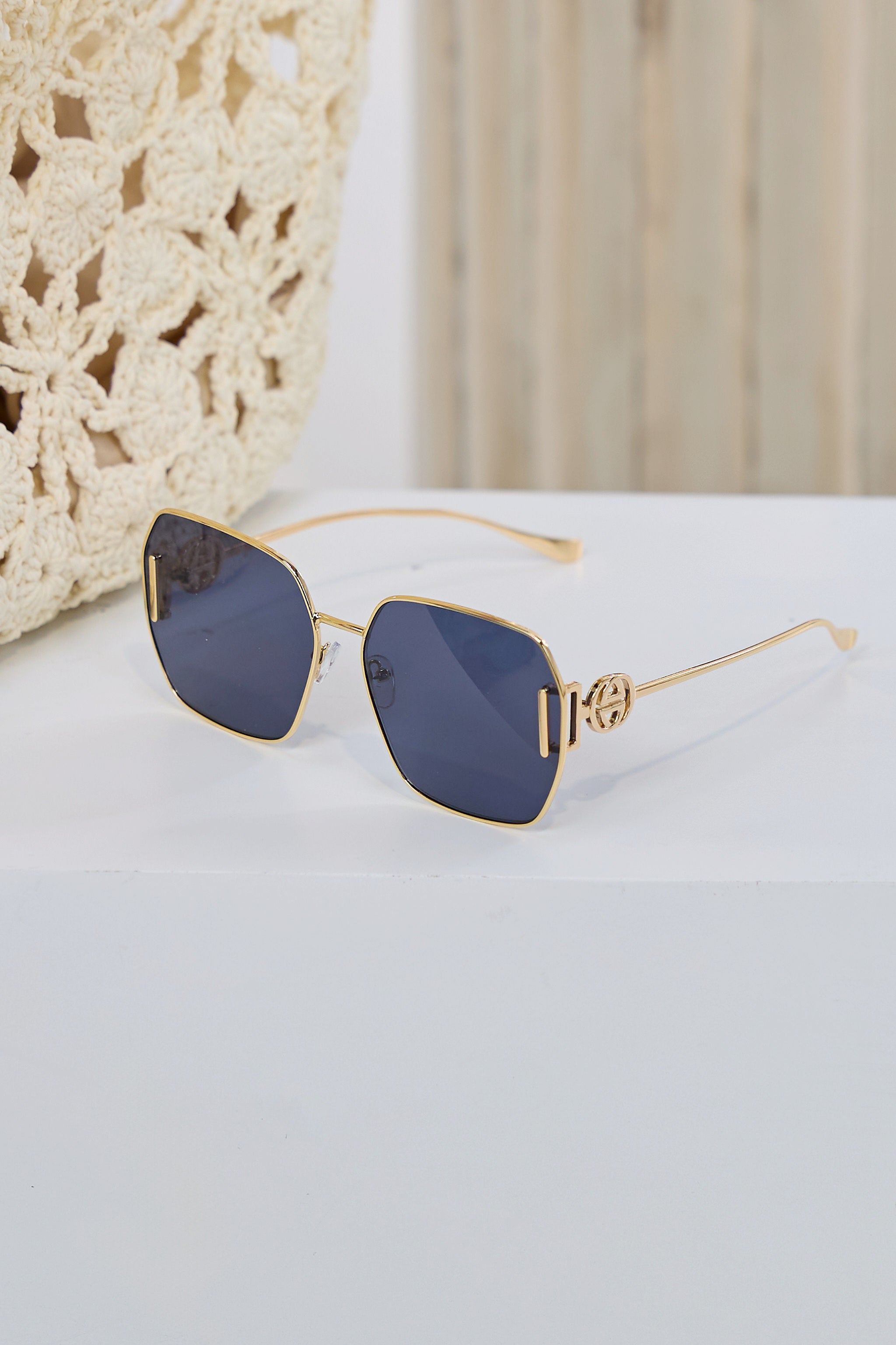 Stylish sunglasses with emblem, see variants