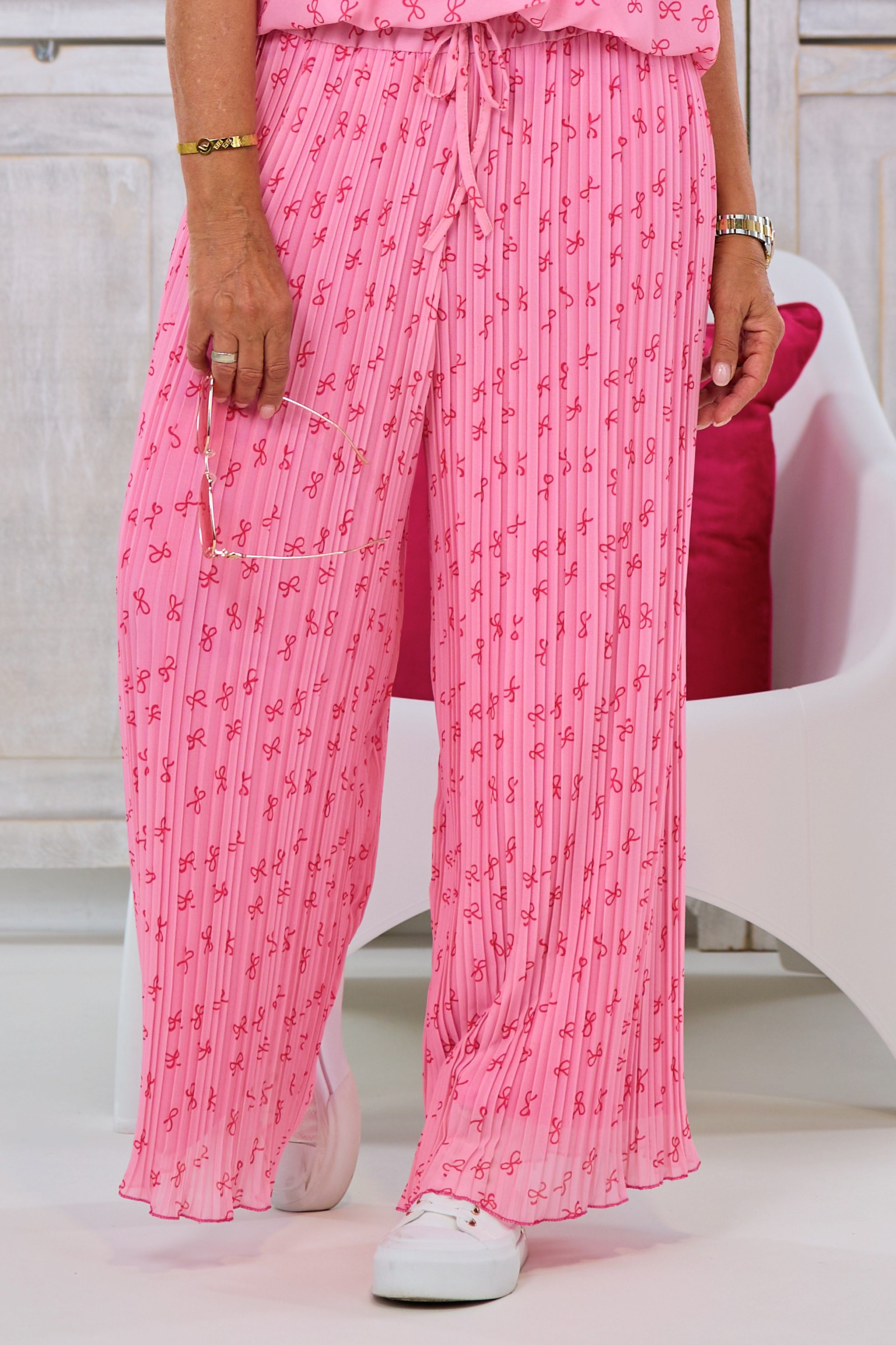 Plissee Hose mit Schleifen, rosa-rot von Trends & Lifestyle Deutschland GmbH