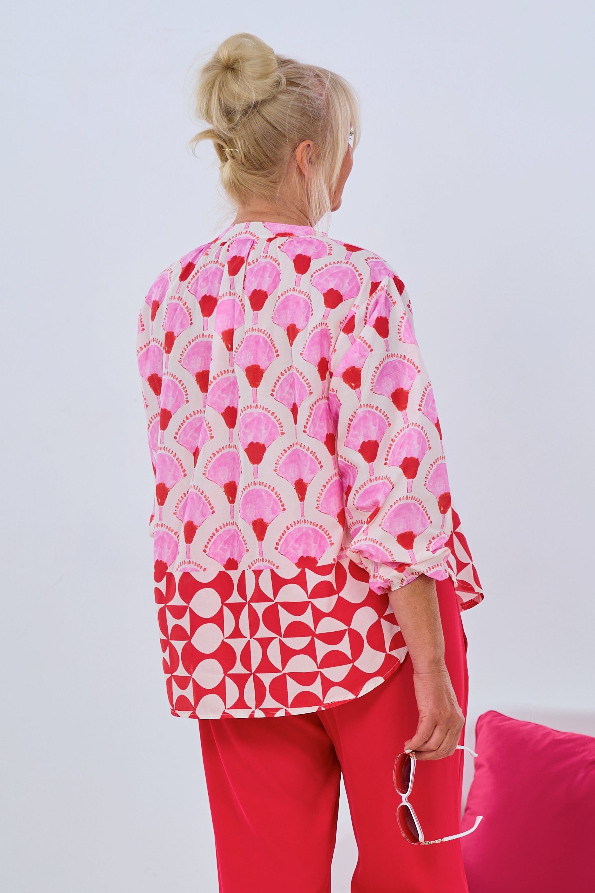 Bluse mit Fantasy-Print, rosa-rot von Trends & Lifestyle Deutschland GmbH