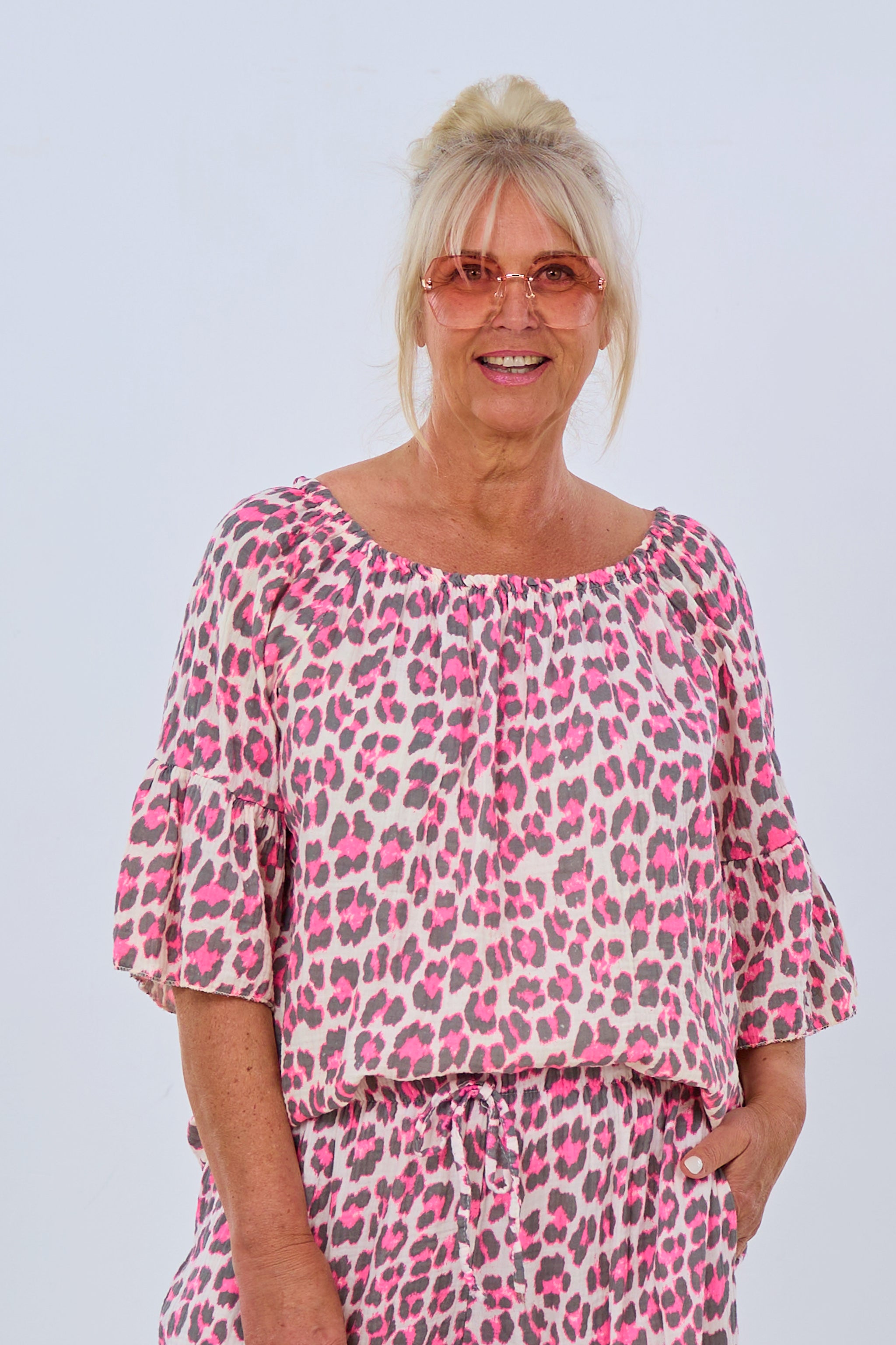 Musselin Bluse mit Carmen-Ausschnitt, schlamm-pink-ecru von Trends & Lifestyle Deutschland GmbH