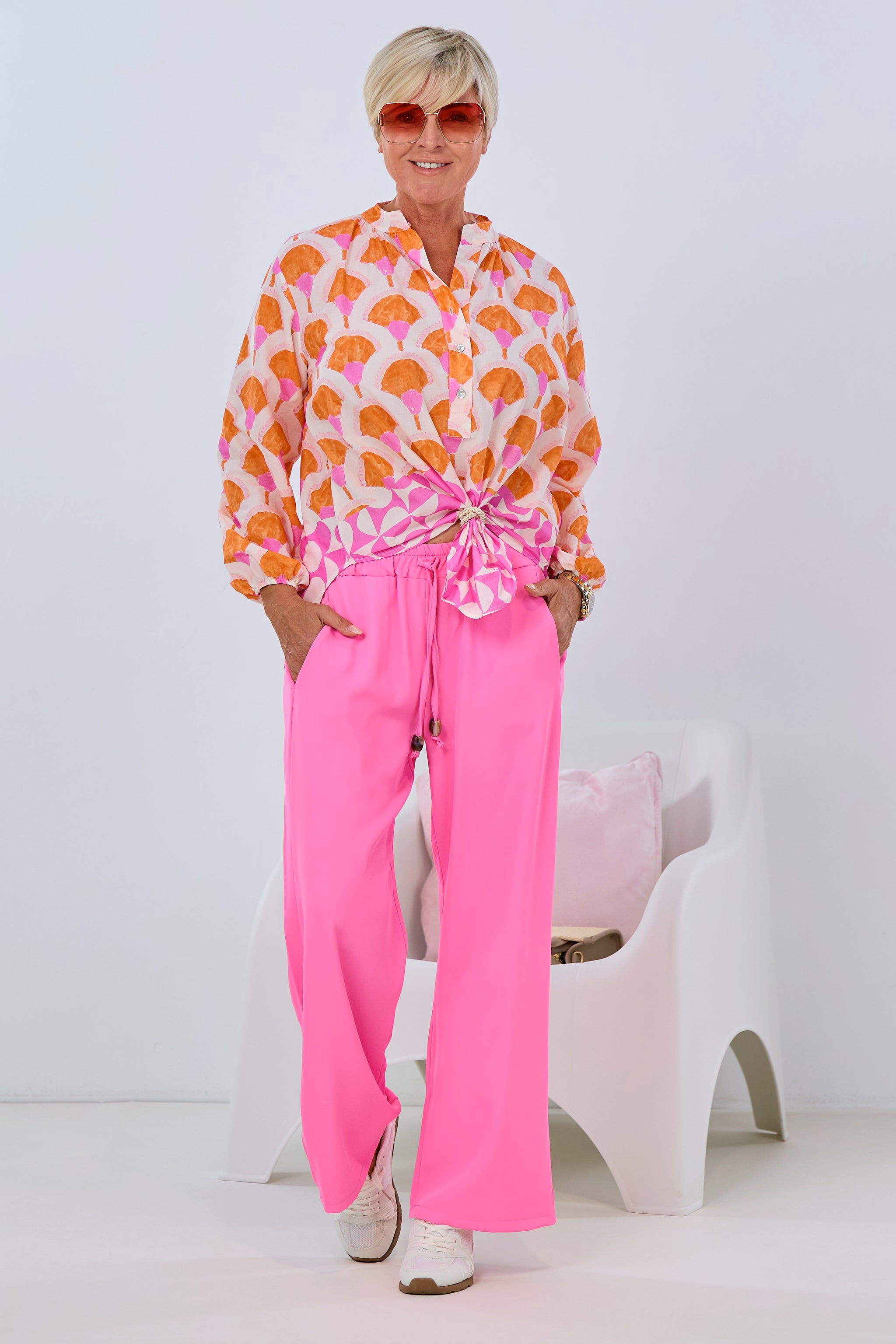 weite Stoffhose mit Zierbändchen-klein, candyrosa von Trends & Lifestyle Deutschland GmbH
