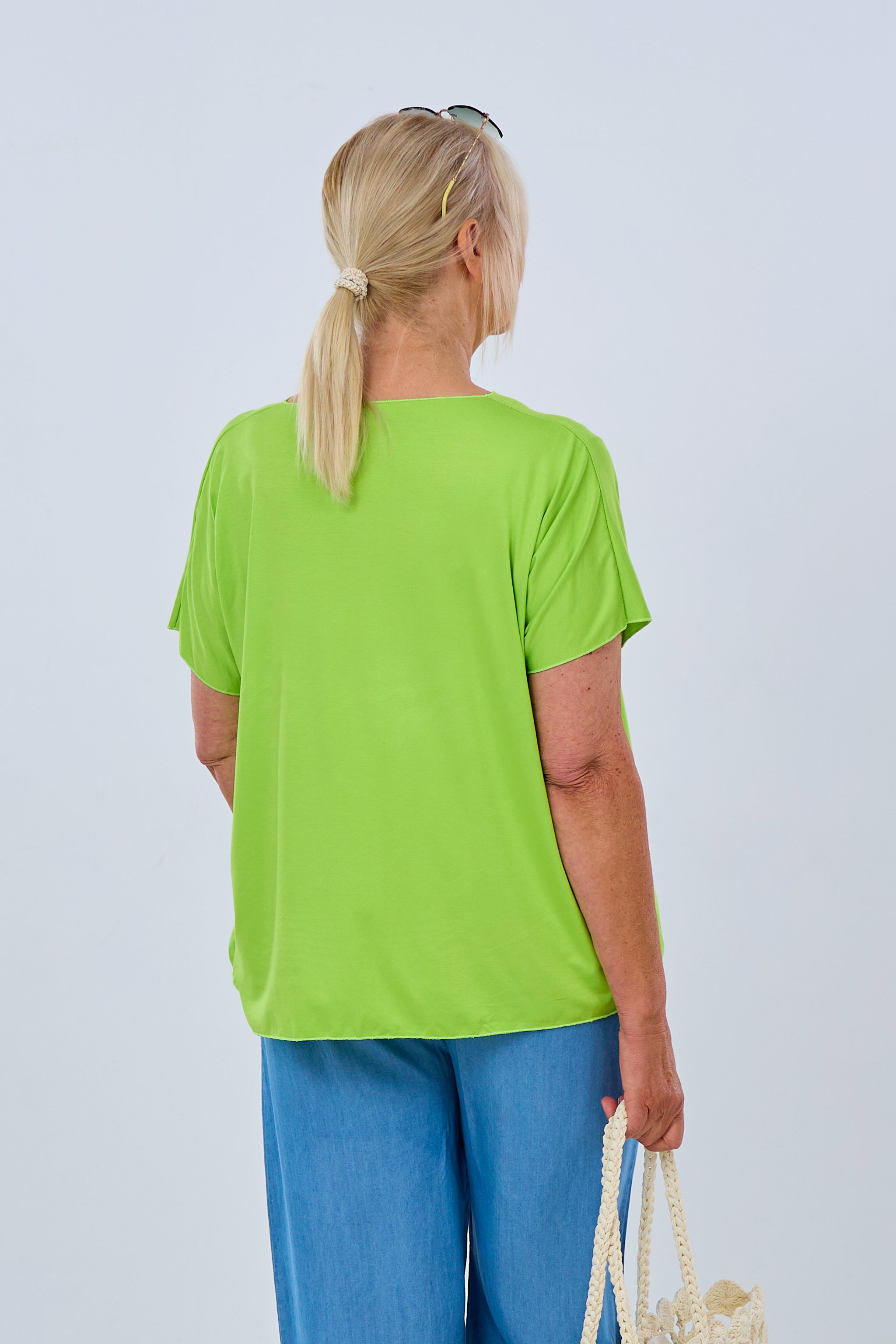 kurzarm Basic Shirt mit V-Ausschnitt, apfelgrün von Trends & Lifestyle Deutschland GmbH