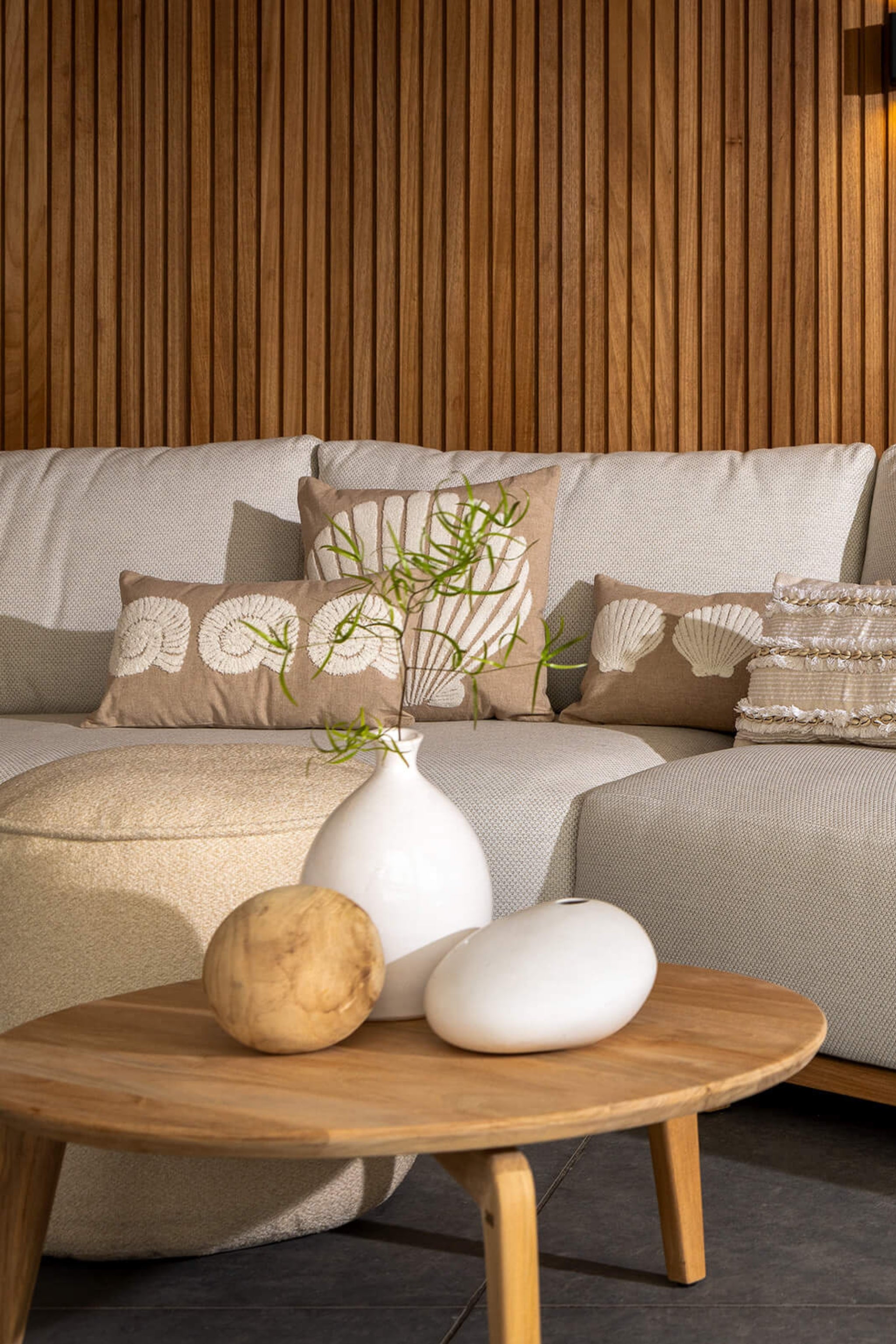 Kissen mit Muschel, beige von Trends & Lifestyle Deutschland GmbH