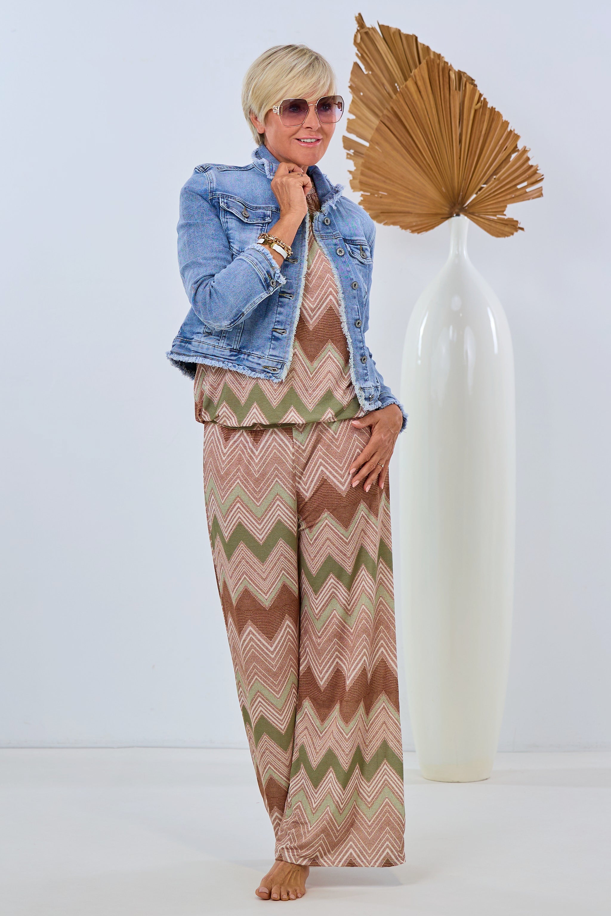 soft falling pants with zigzag pattern, khaki-beige
