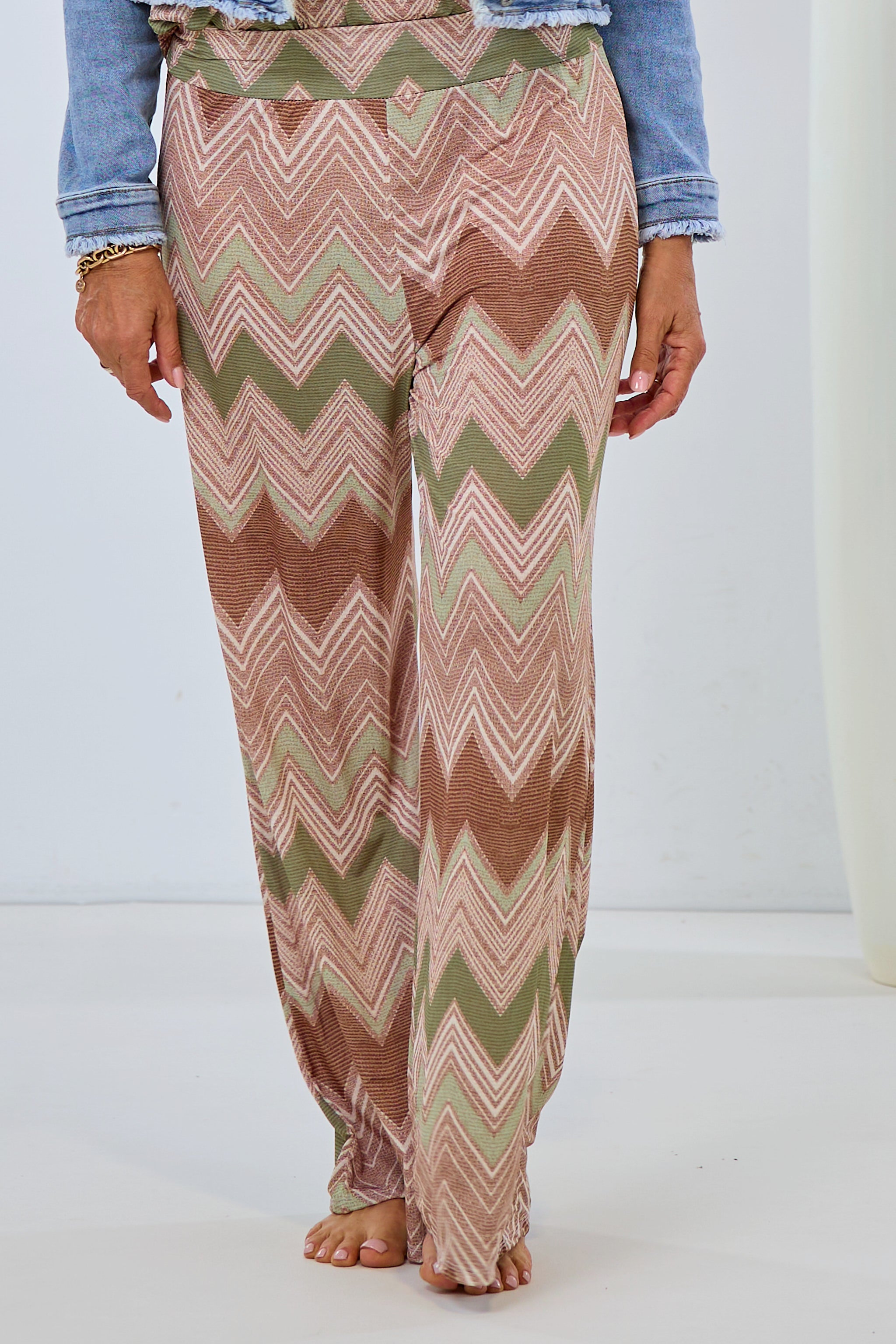 soft falling pants with zigzag pattern, khaki-beige