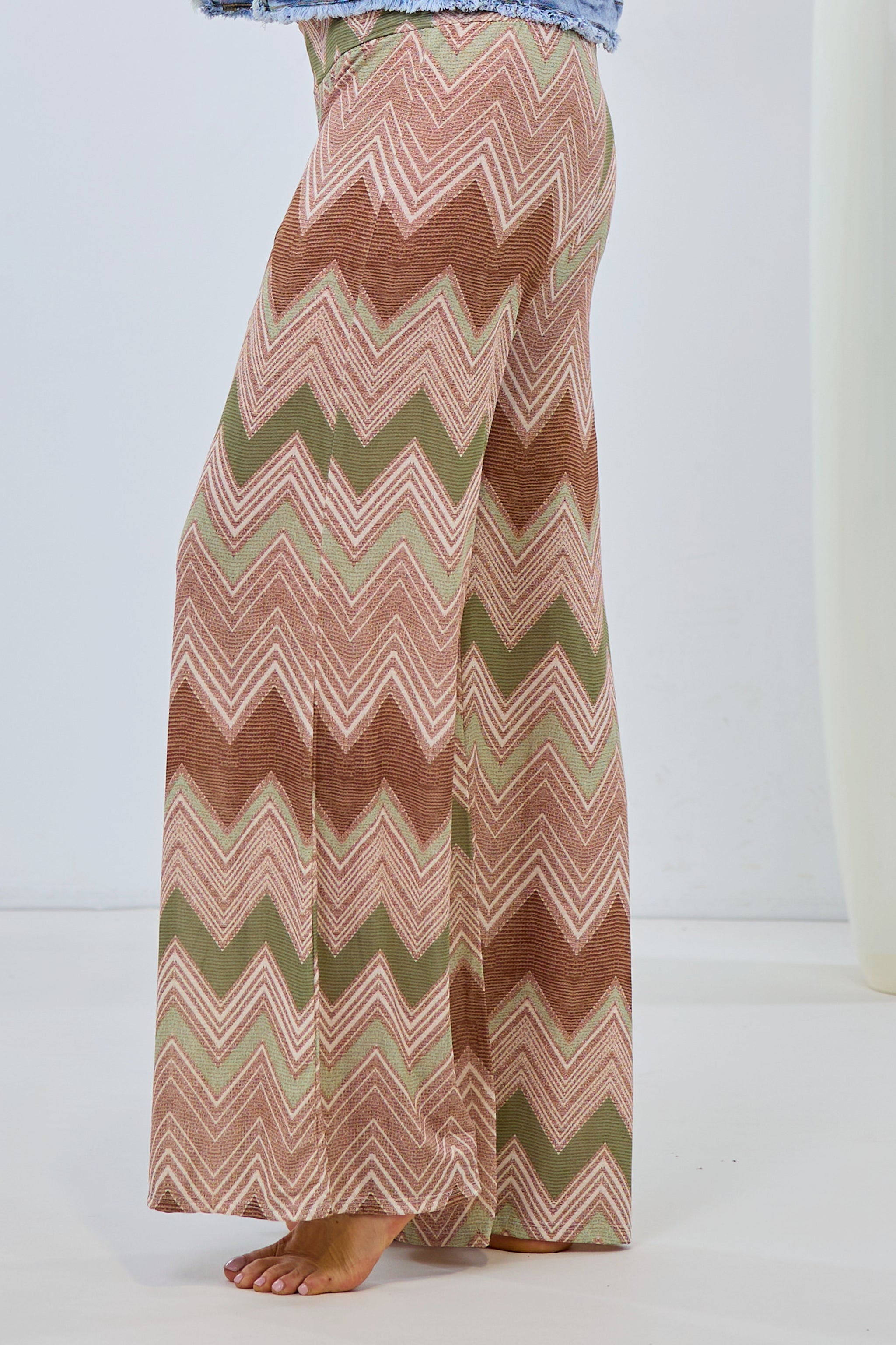 soft falling pants with zigzag pattern, khaki-beige