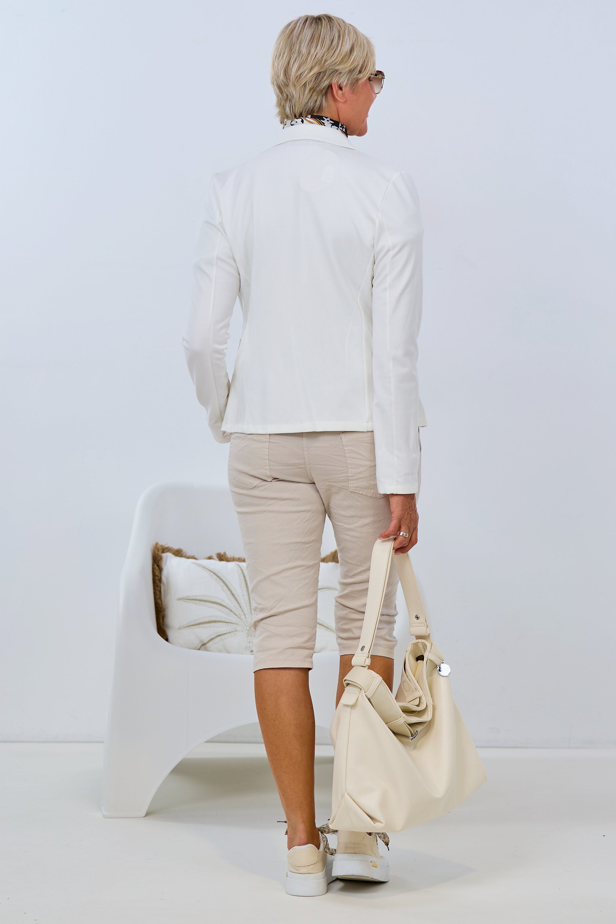 Short blazer, ecru