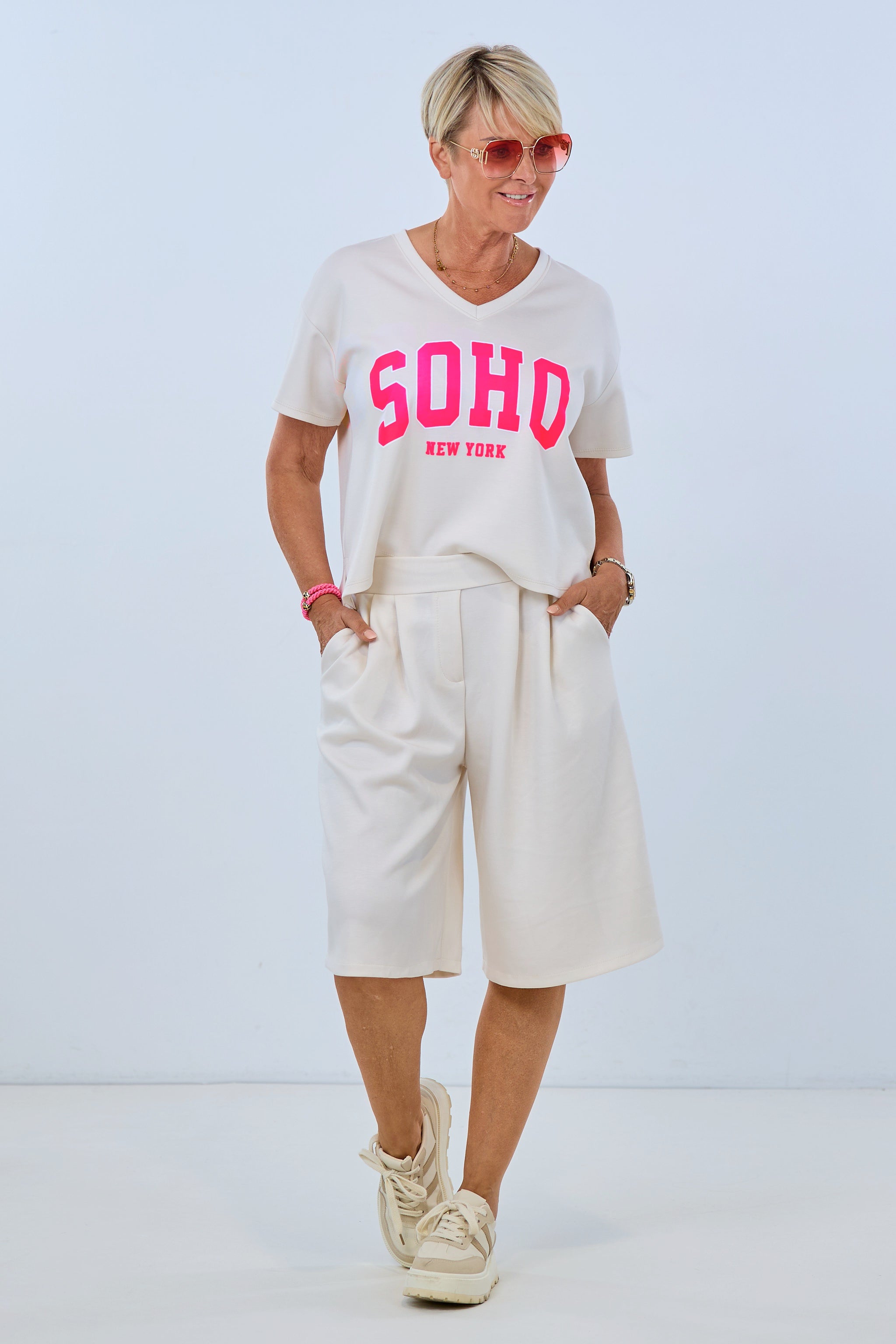 short culottes with pleats, cream