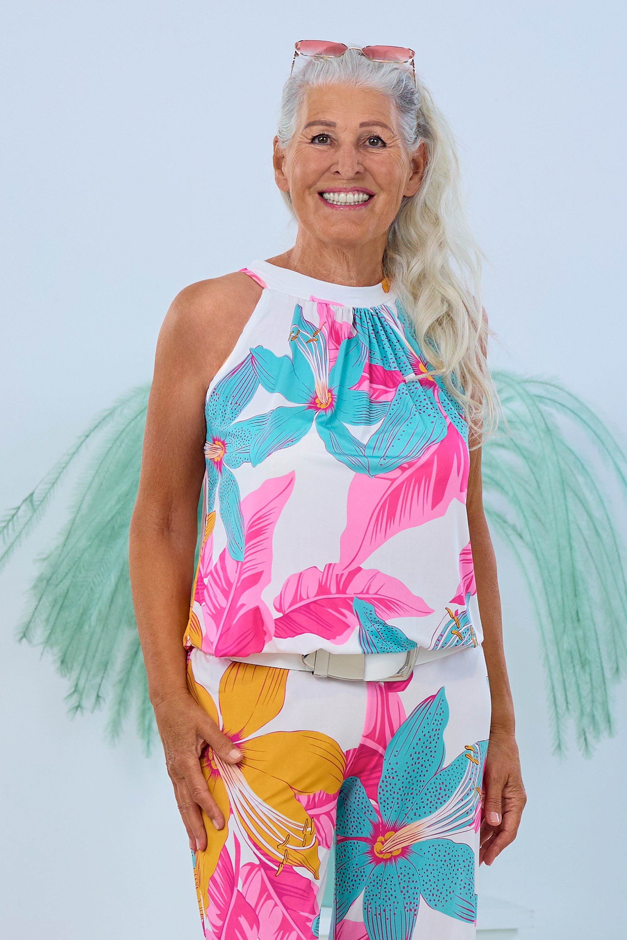 Neckholder Top mit buntem Blumen Print und elastischem Bund, rosa-mint-bunt