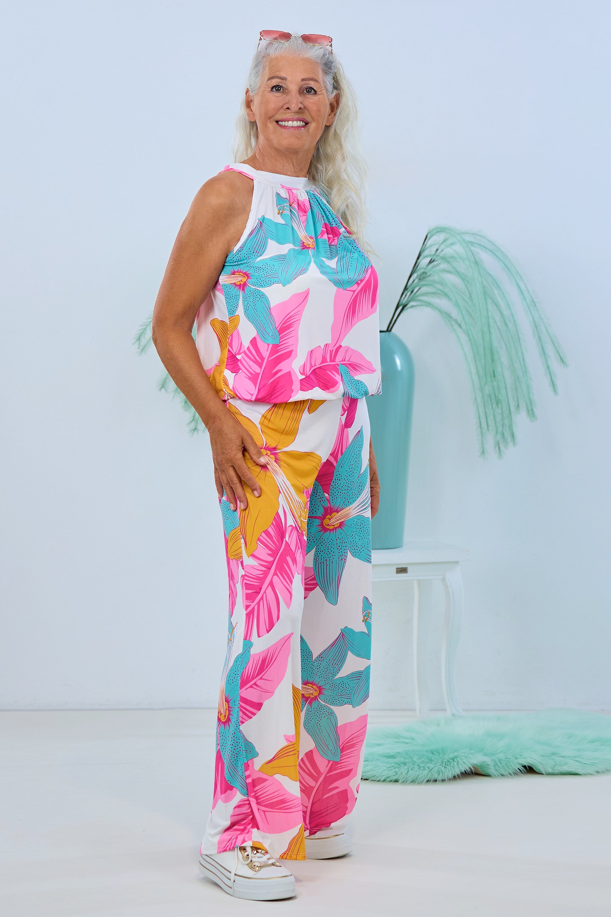 Neckholder Top mit buntem Blumen Print und elastischem Bund, rosa-mint-bunt