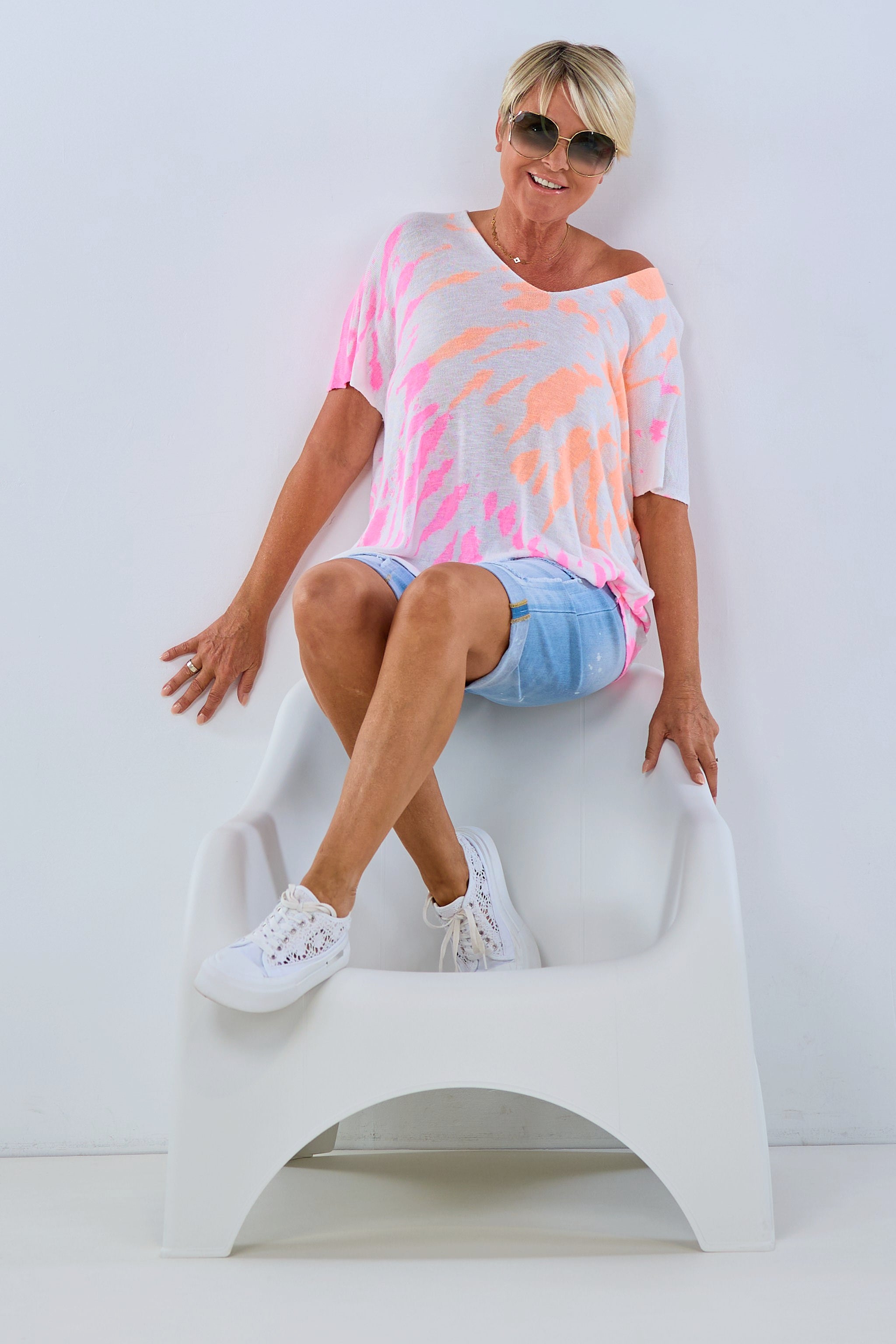 short-sleeve shirt NEON Batik, ecru-orange-pink