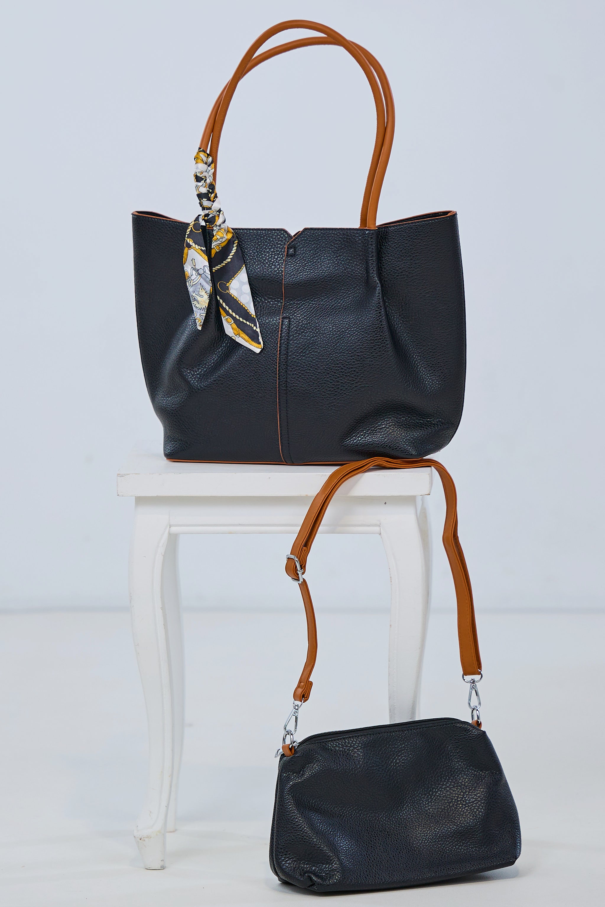 Bag in Bag mit Zierband, schwarz-braun mit dekorativem Band