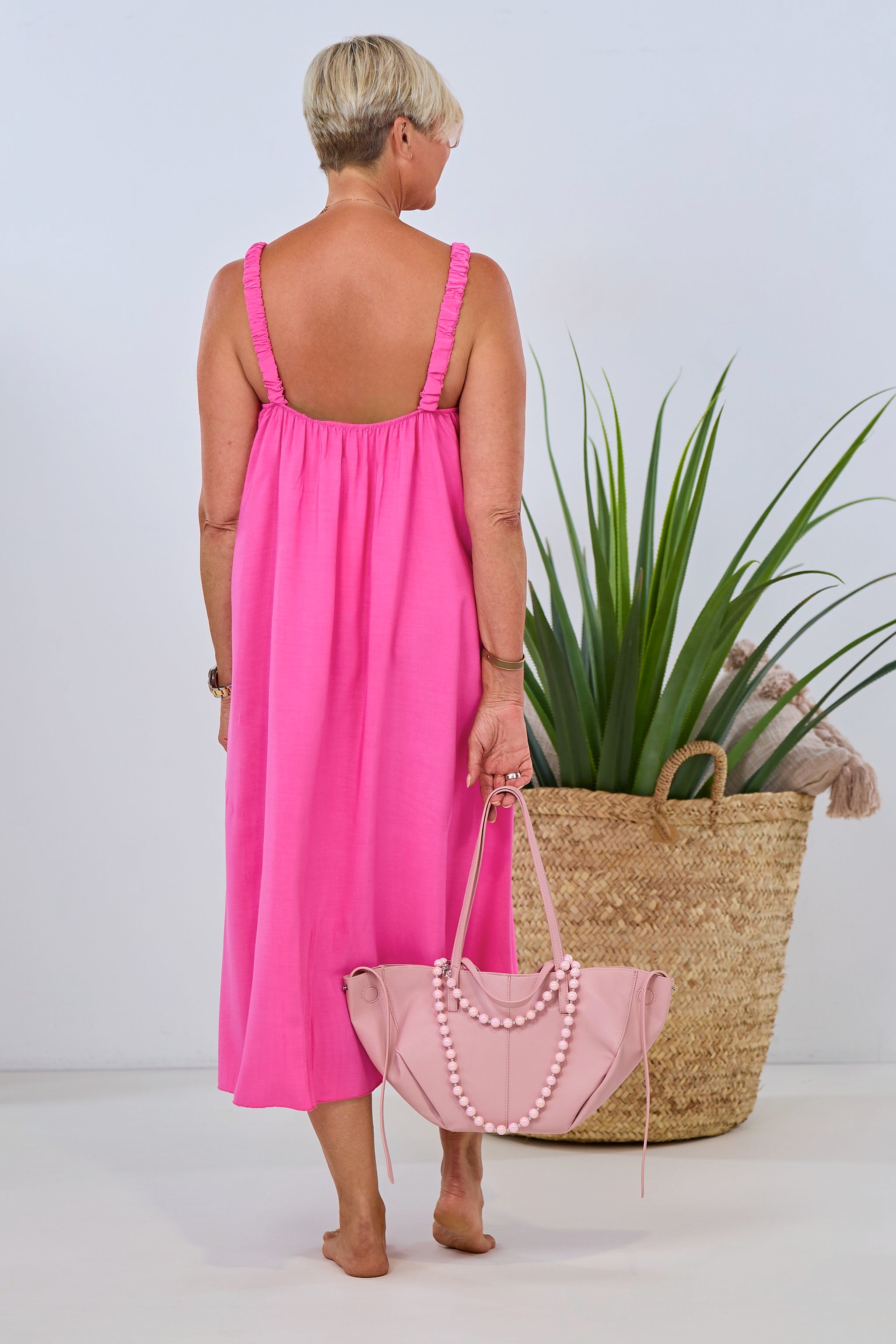 Luftiges Kleid mit elastischen Trägern, pink