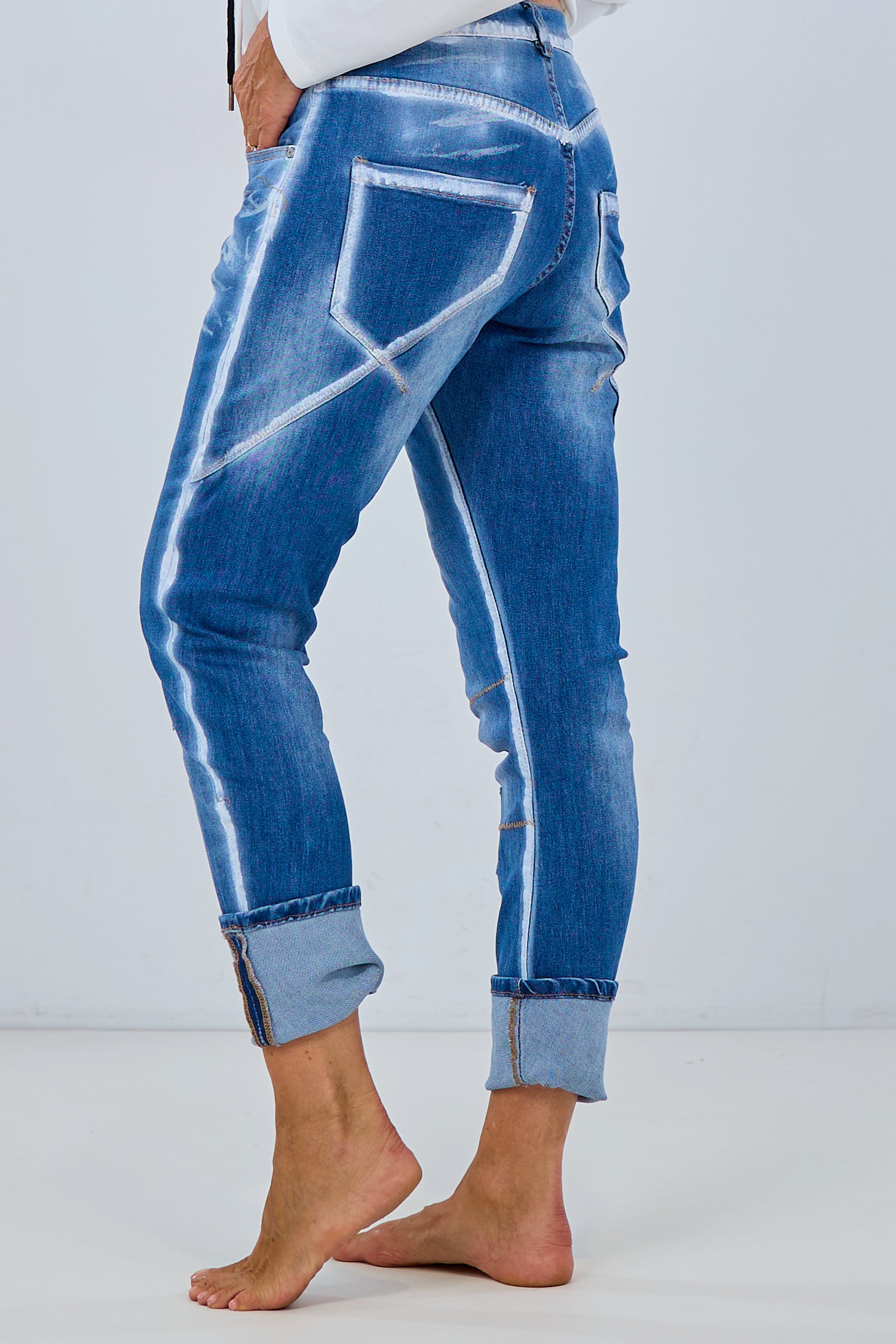 Jeans mit Jeans-Patches, denim used