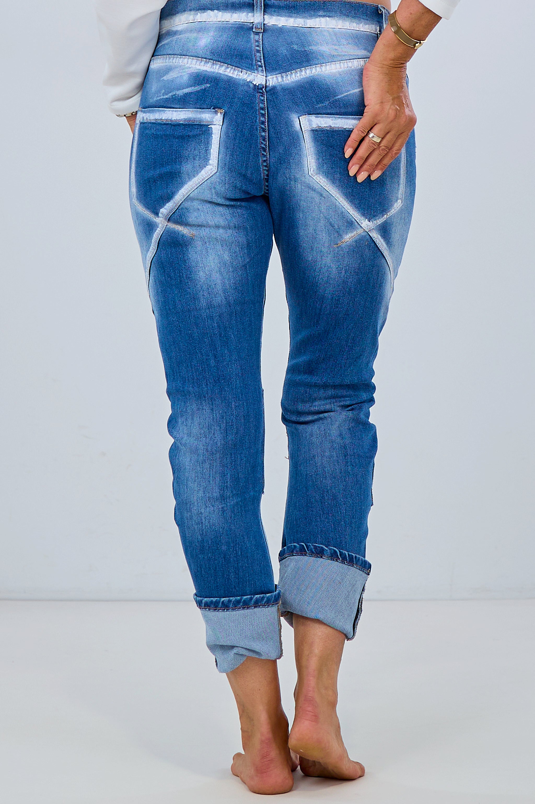 Jeans mit Jeans-Patches, denim used