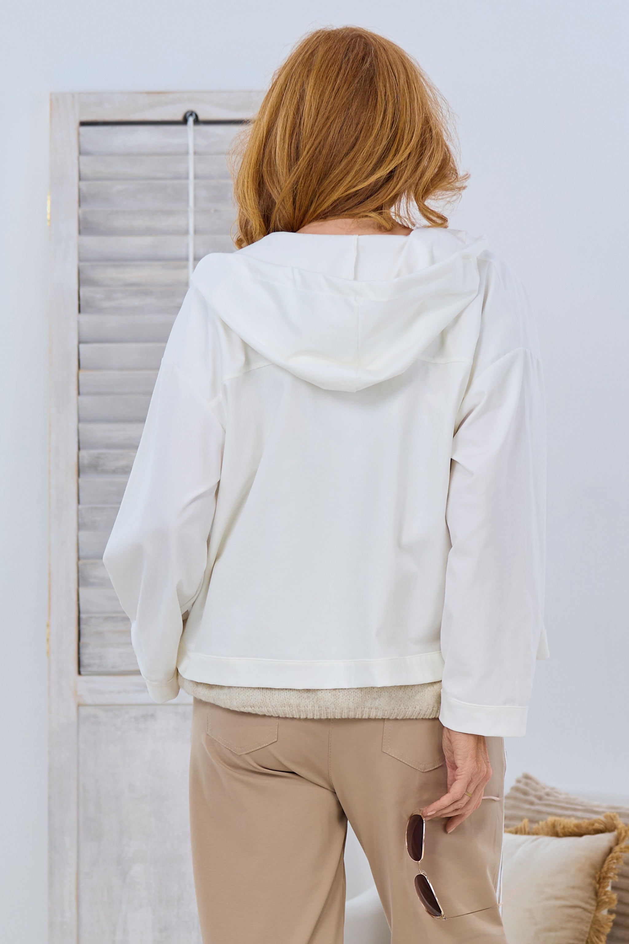 Cozy Jacke mit Strass-Motiv, ecru