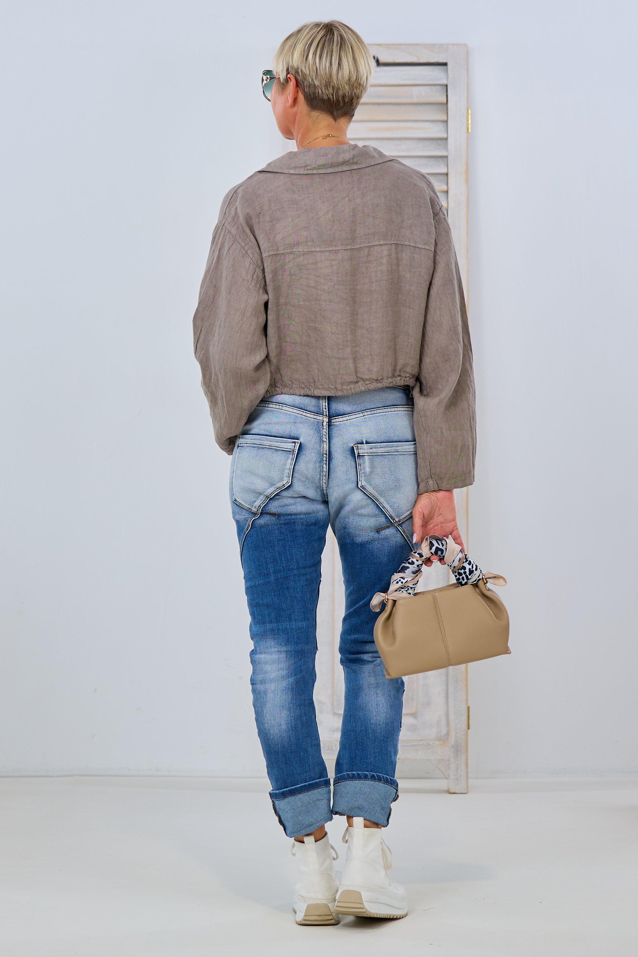 Leinen Jacke mit Kordelzug, taupe