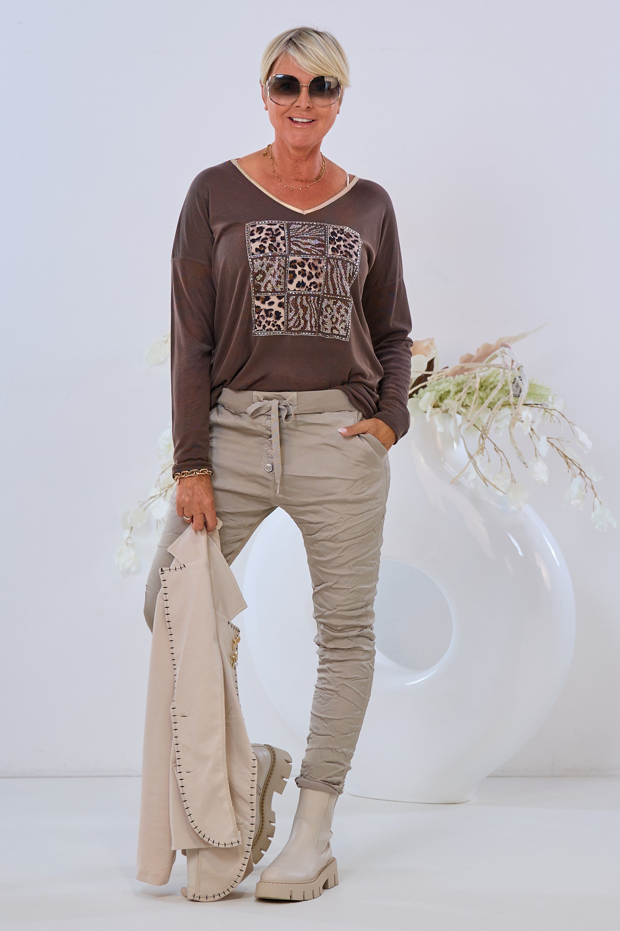 Langarm Shirt mit Glitzermotiv, braun-gold
