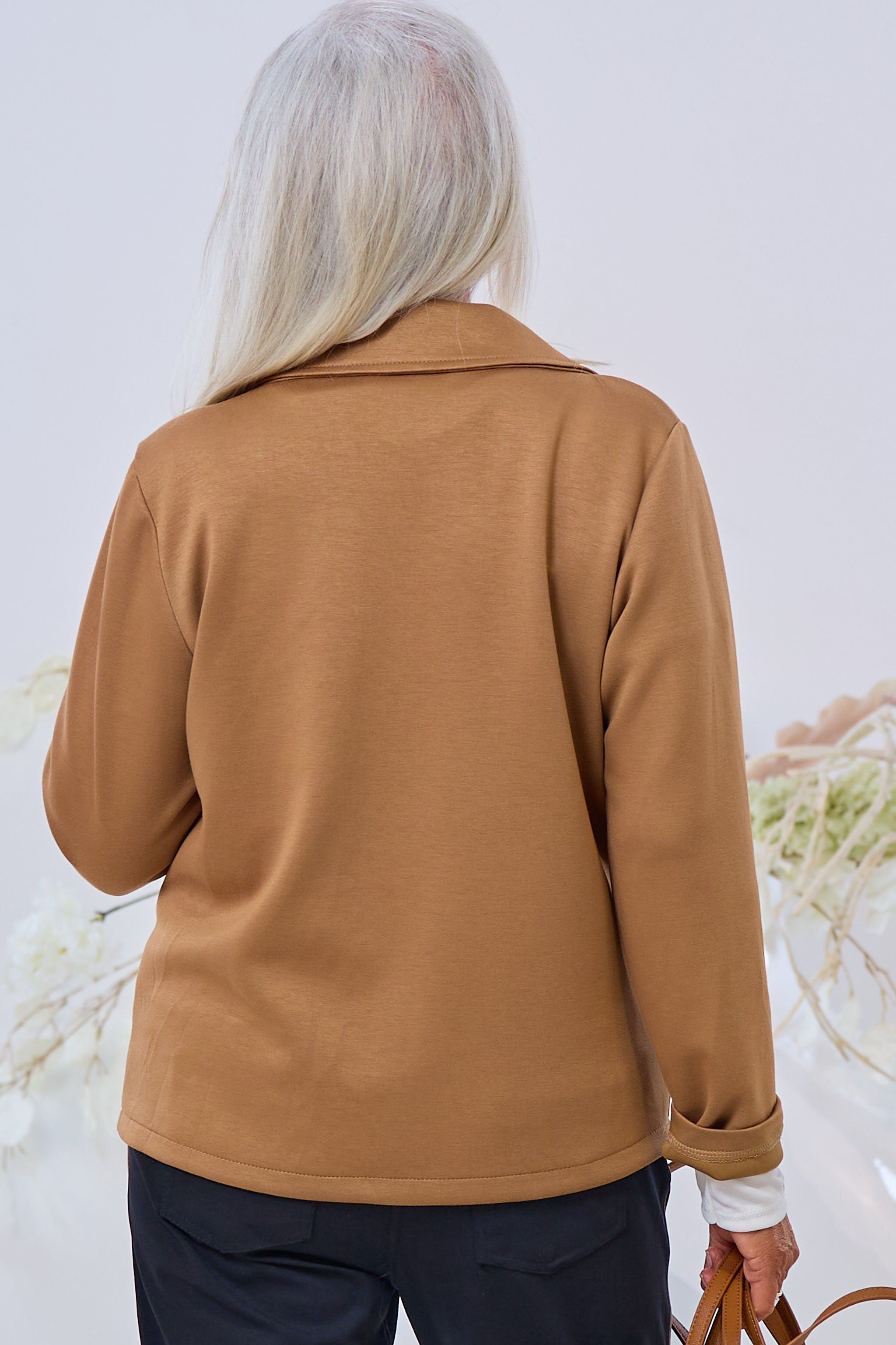 Blazer mit Broschen, camel