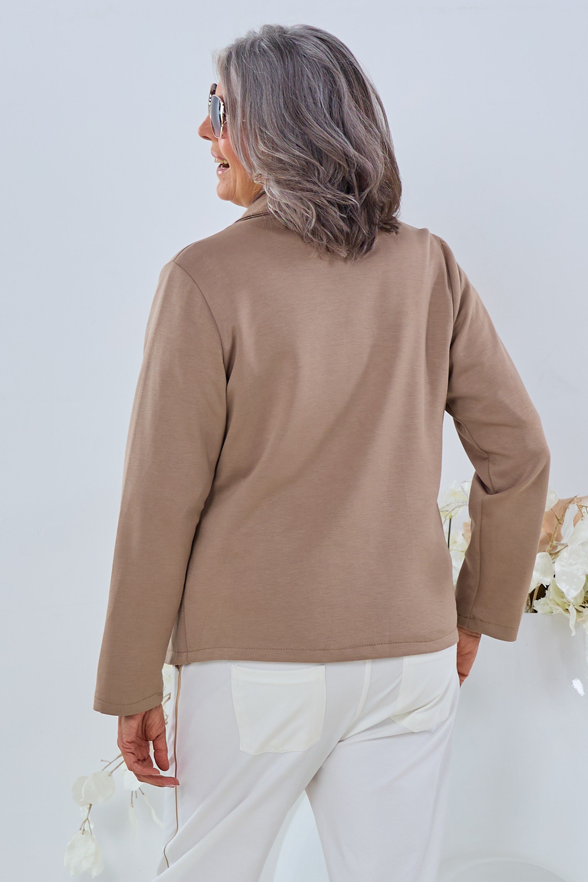 Blazer mit Broschen, taupe