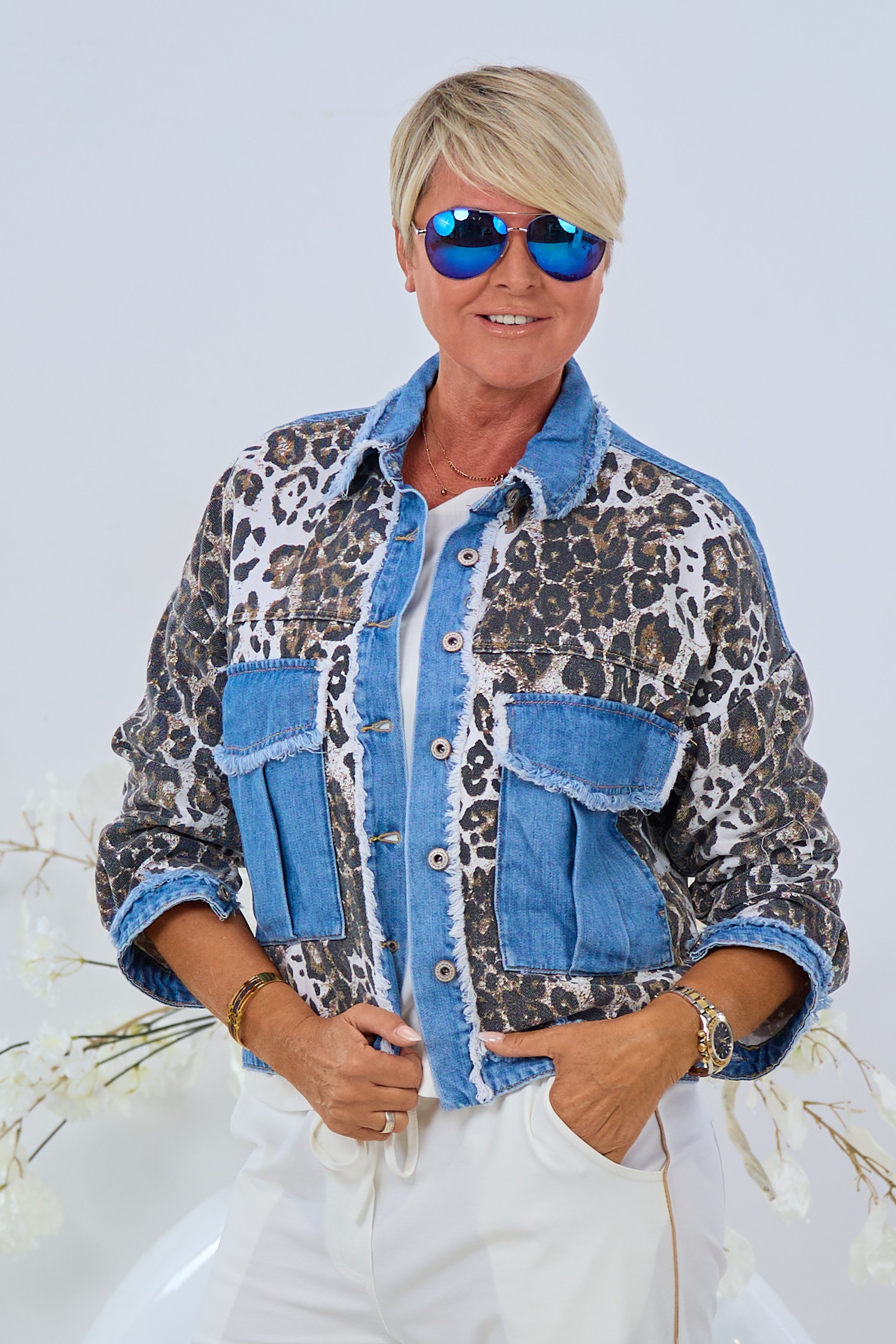 Jeansjacke mit großen Taschen, denim blau-leo