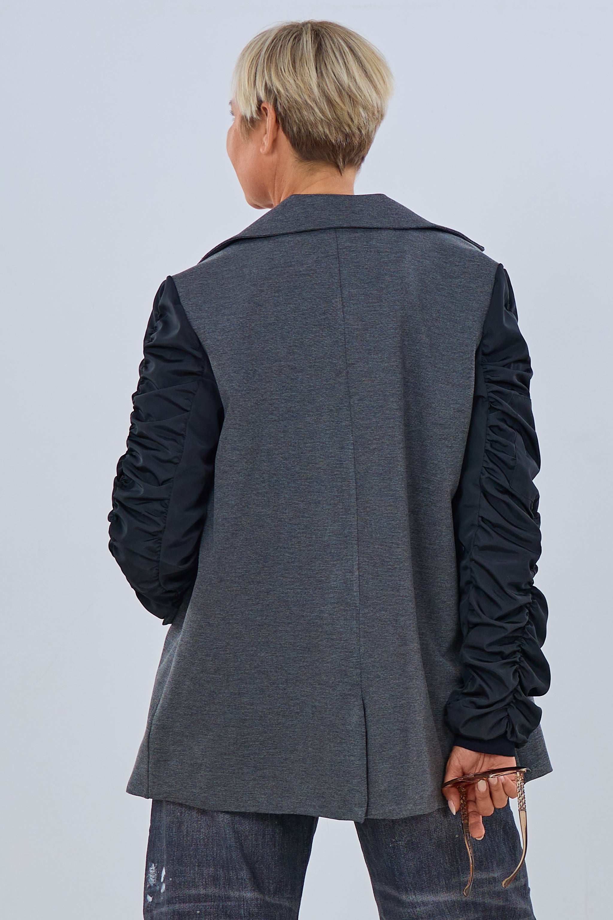 Blazer im Materialmix, grau-schwarz