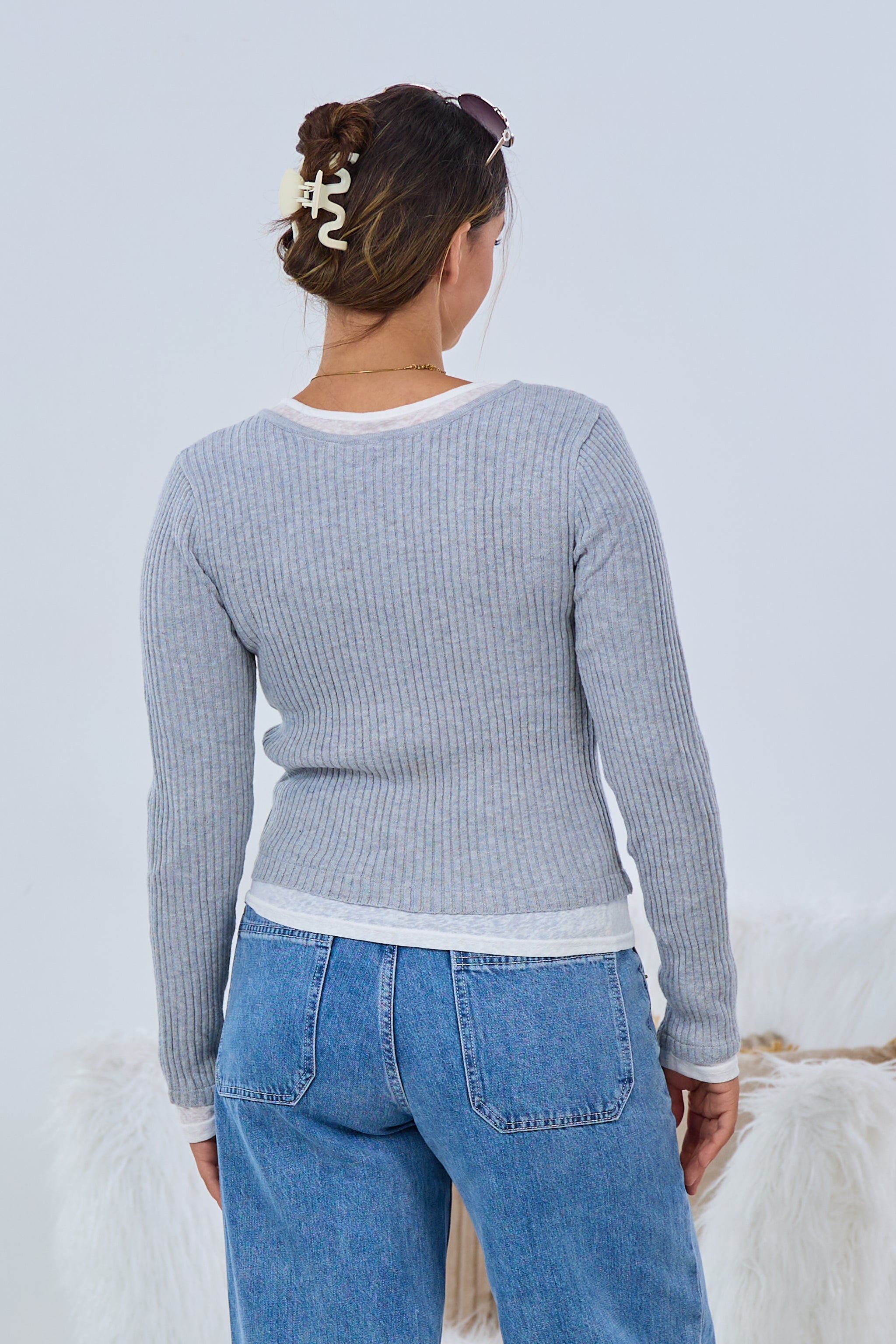 Ripp-Pulli im Materialmix, grau-weiß
