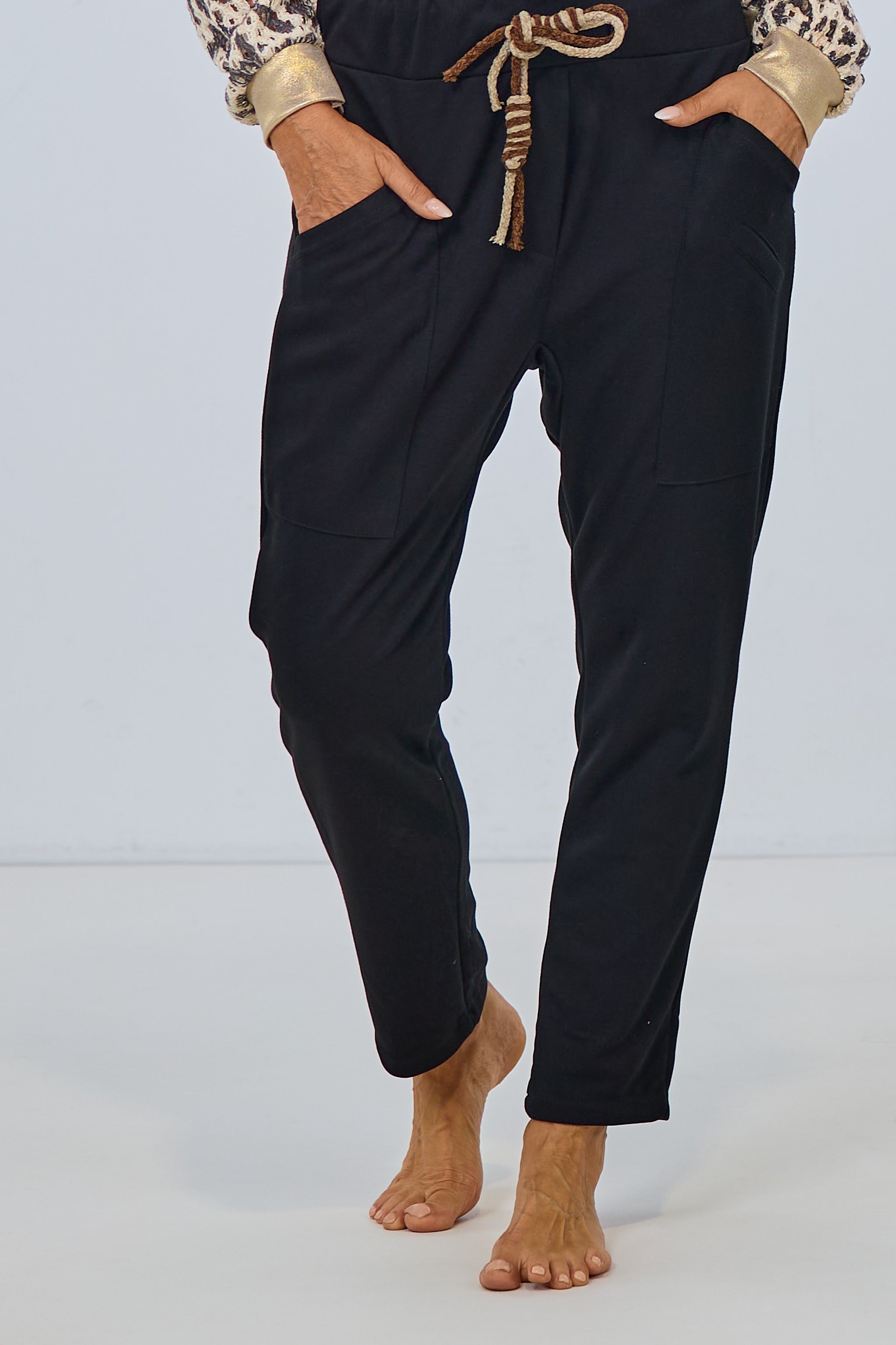 Cozy Hose mit Kordelzug, schwarz