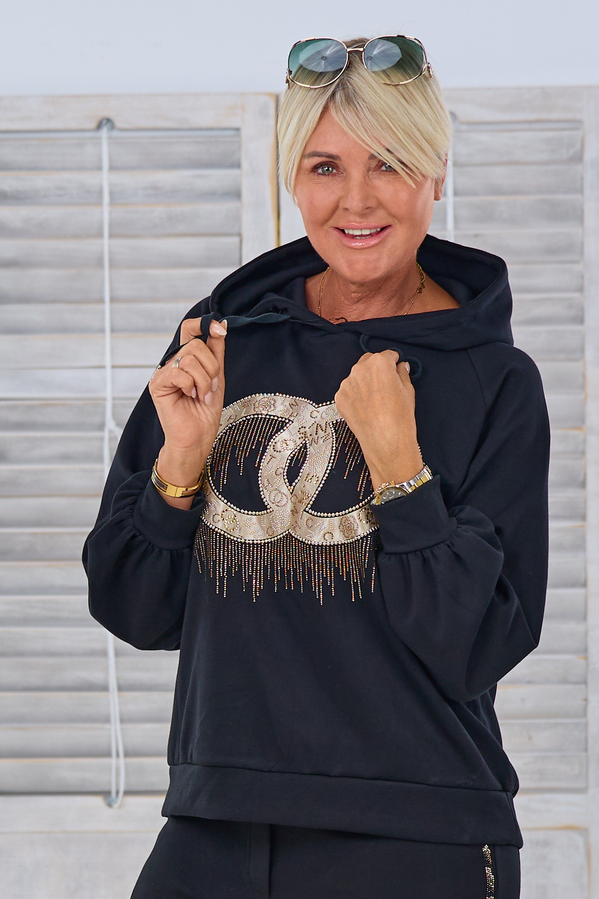 Cozy Hoodie mit tollem Motiv und Glitzer, schwarz
