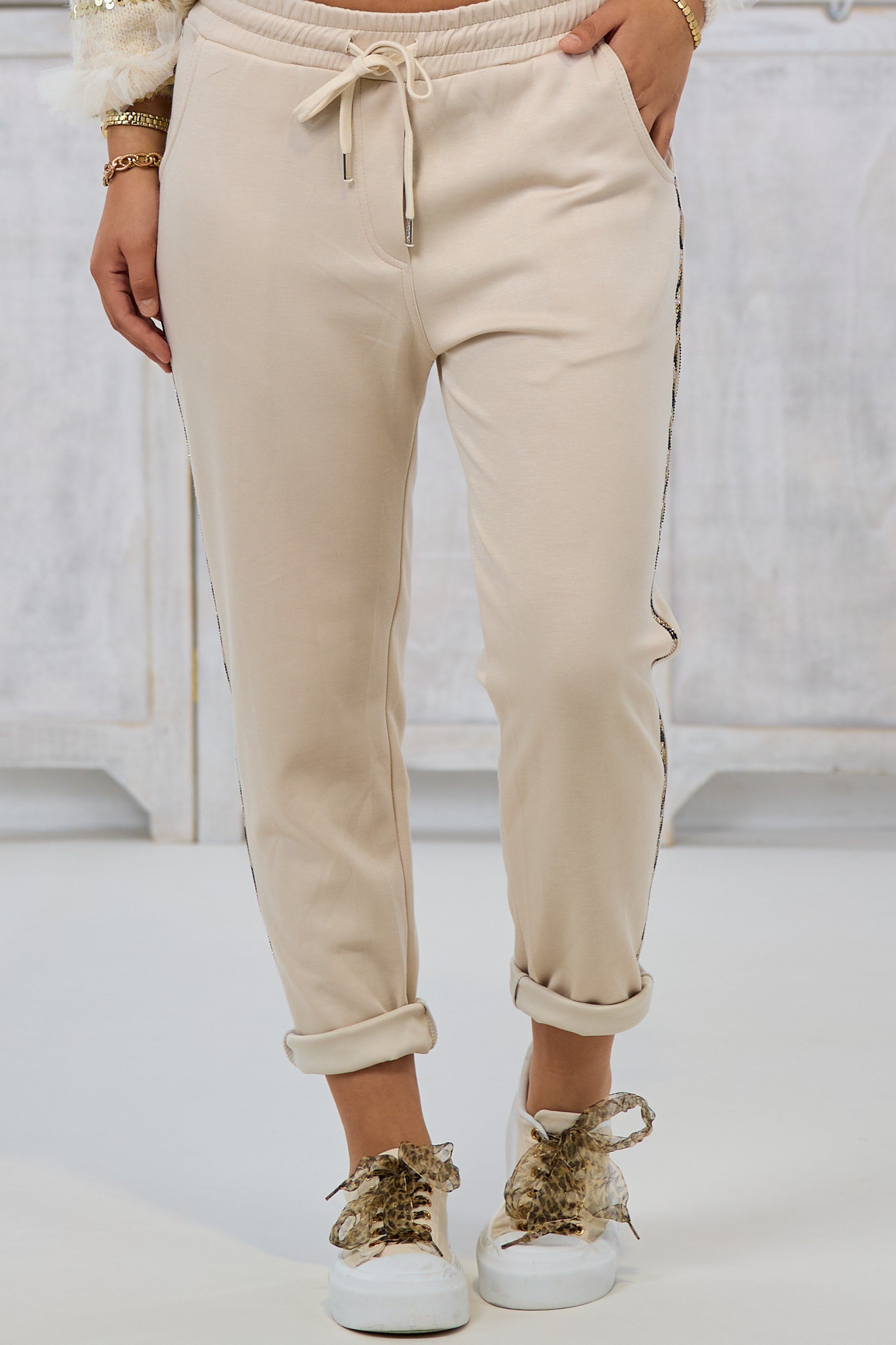 Cozy Hose mit seitlichen Glitzerstreifen, beige